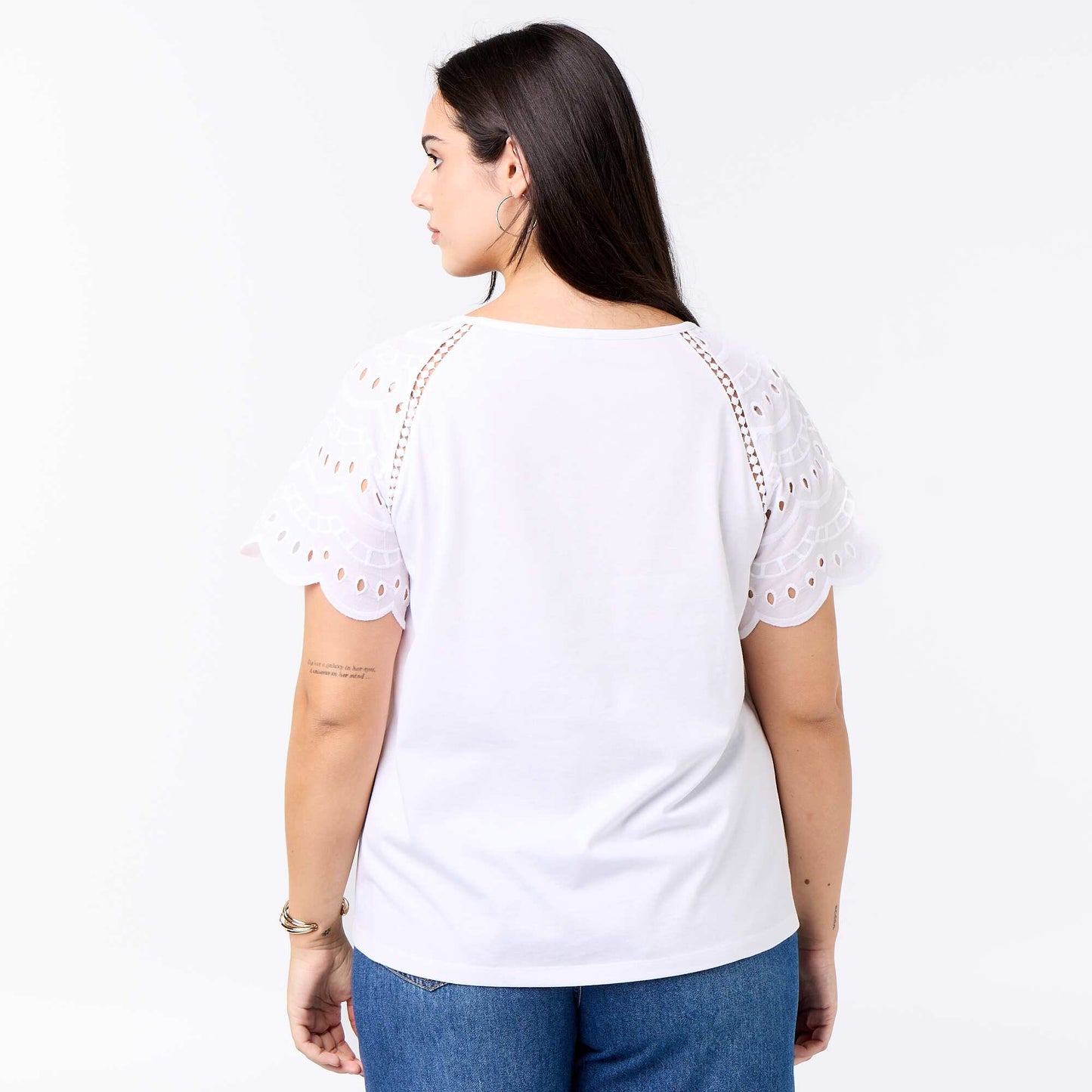 Plain t-shirt with embroidery on the sleeves WHITE