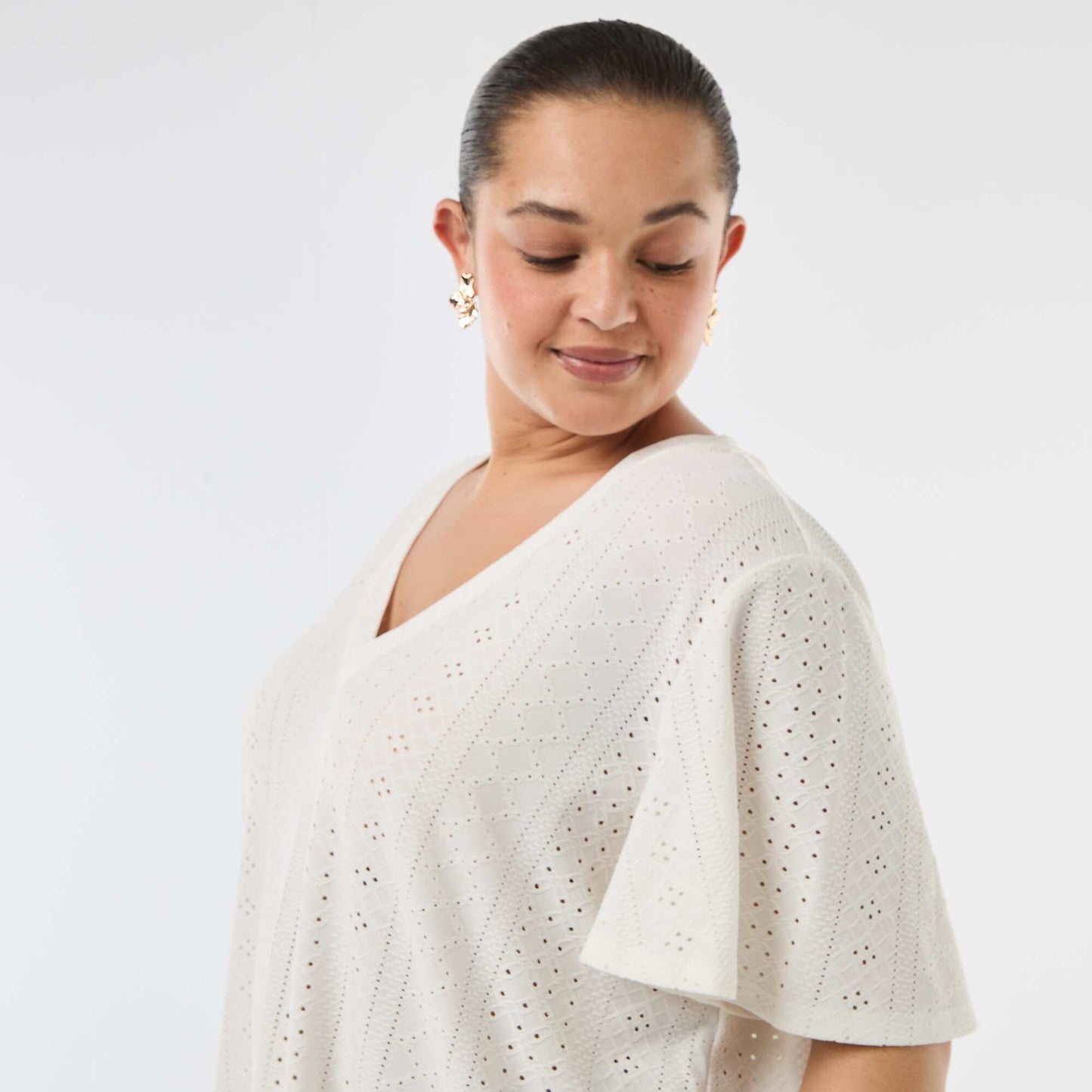 Openwork Knit Solid T-Shirt WHITE