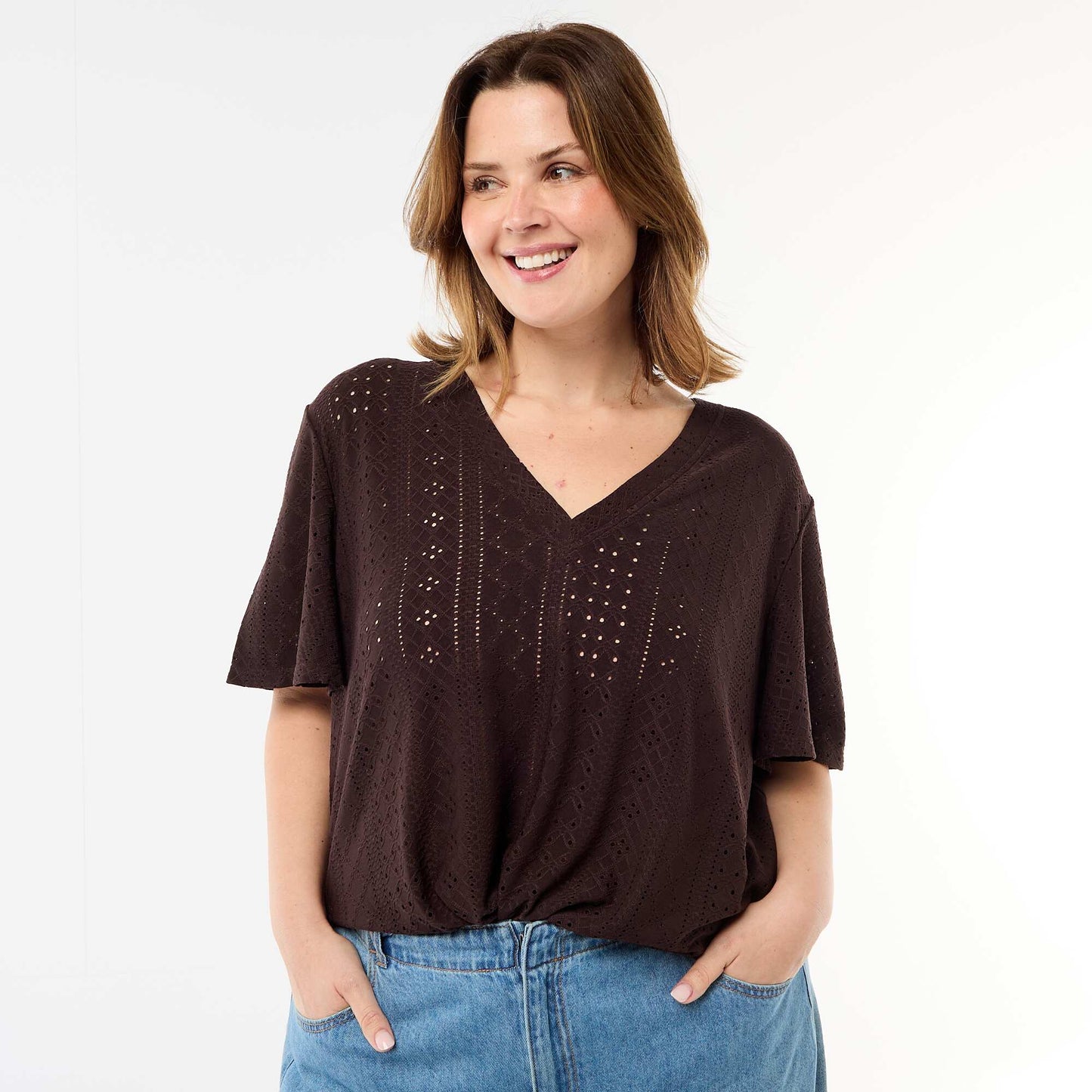Openwork Knit Solid T-Shirt BROWN