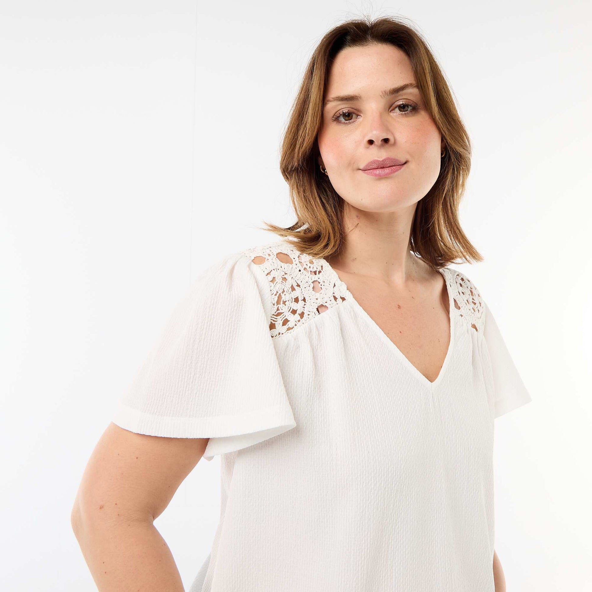 Crepe Knit Tee with Macrame Details WHITE