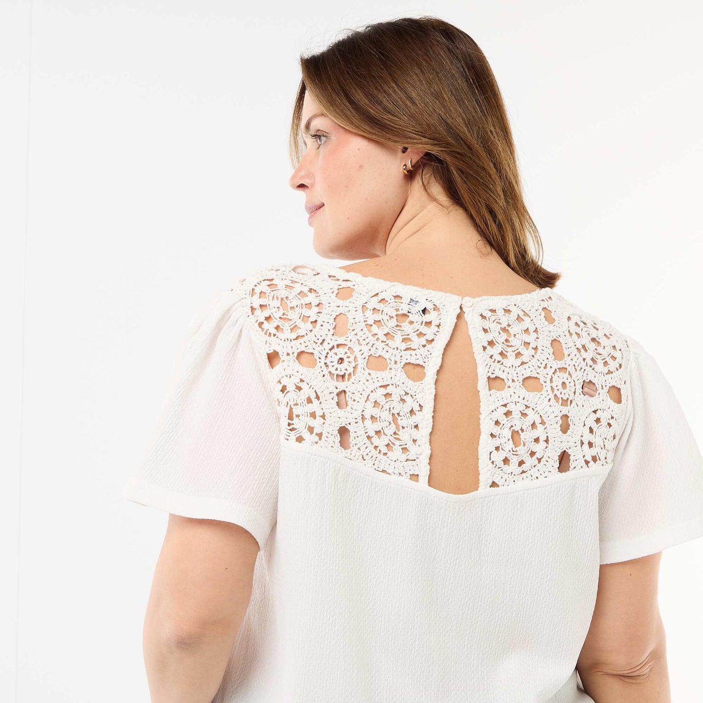 Crepe Knit Tee with Macrame Details WHITE