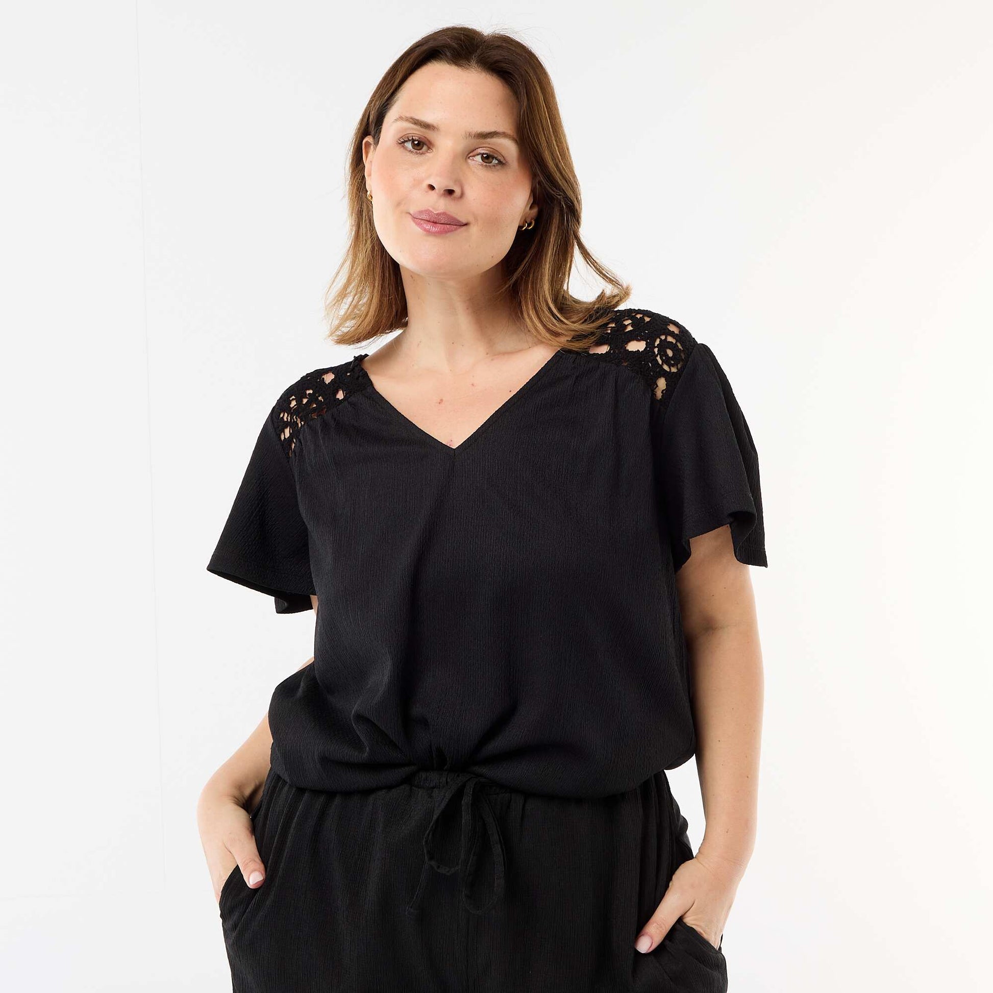 Crepe Knit Tee with Macrame Details BLACK
