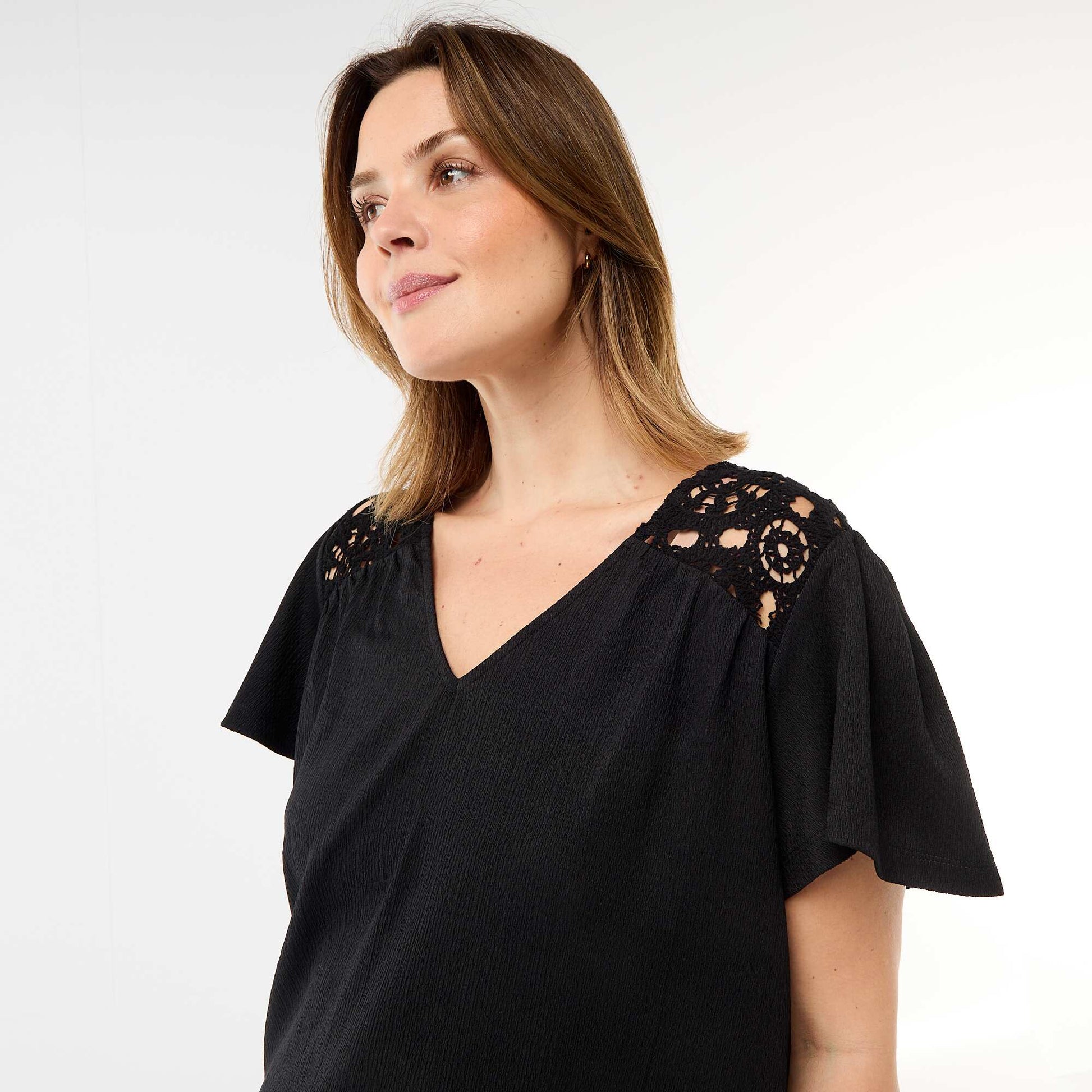 Crepe Knit Tee with Macrame Details BLACK