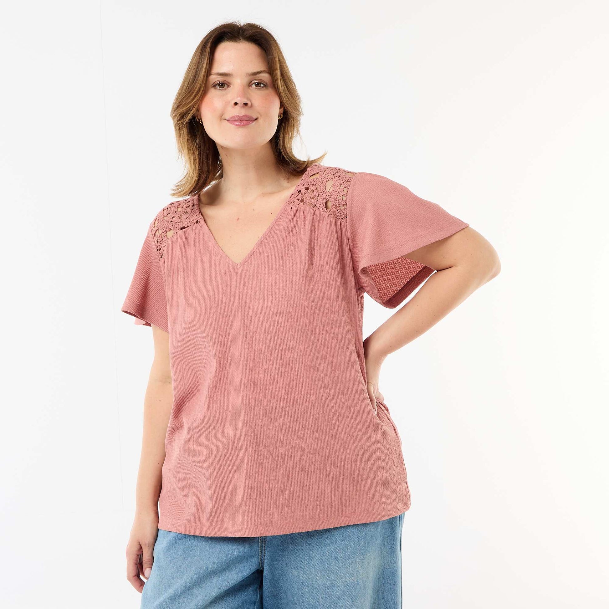 Crepe Knit Tee with Macrame Details PINK