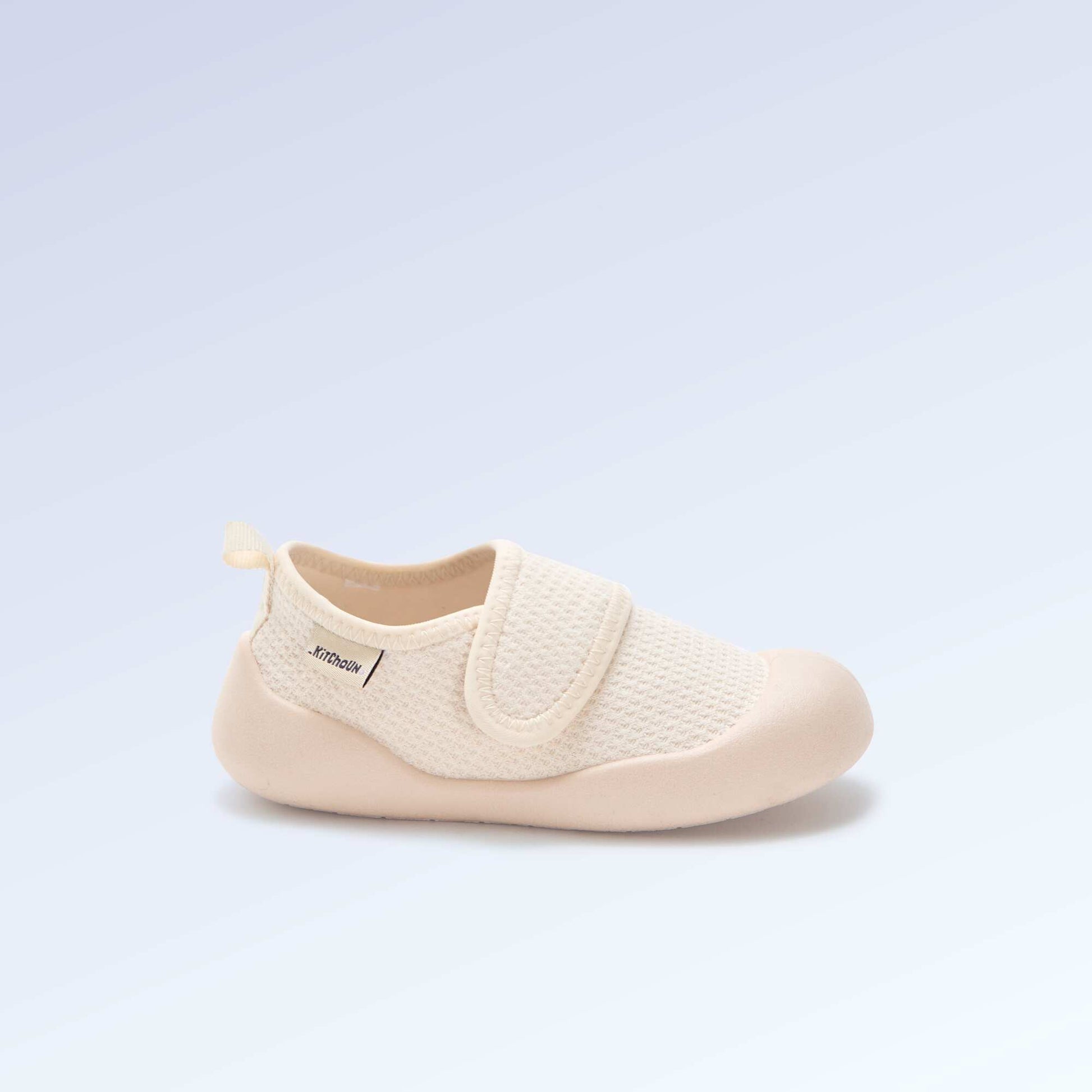 Kitchoun Motor Skills Slippers - Stage 4 'Walking' BEIGE