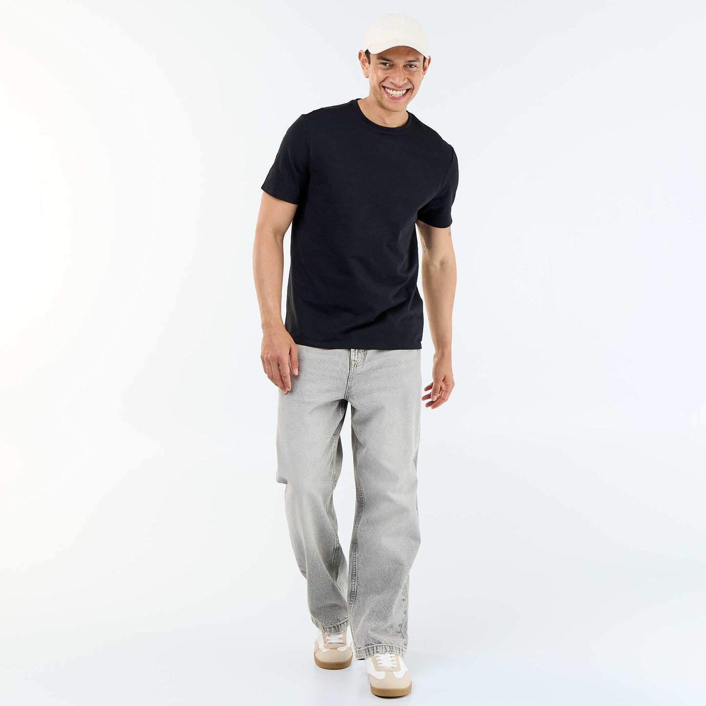 Plain Short-Sleeved T-Shirt BLACK