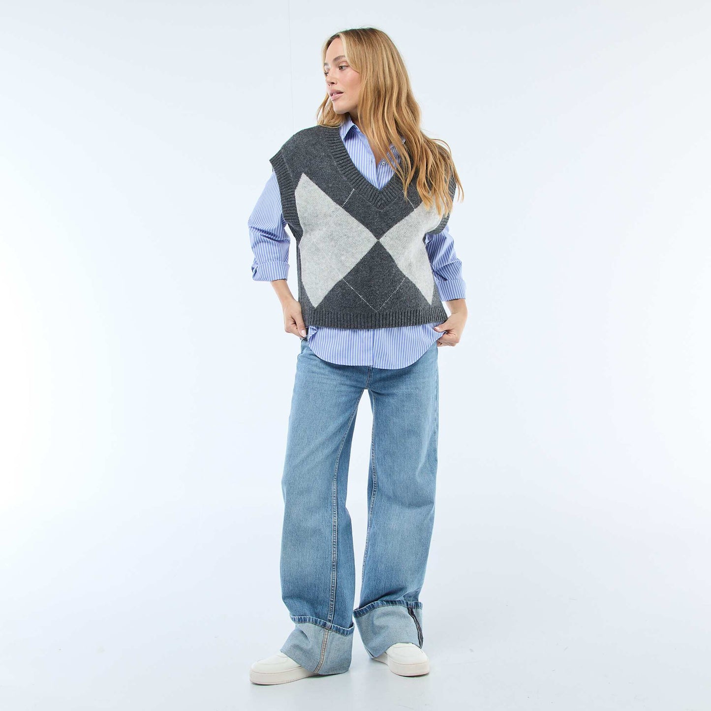 Sleeveless Diamond Pattern Sweater GREY
