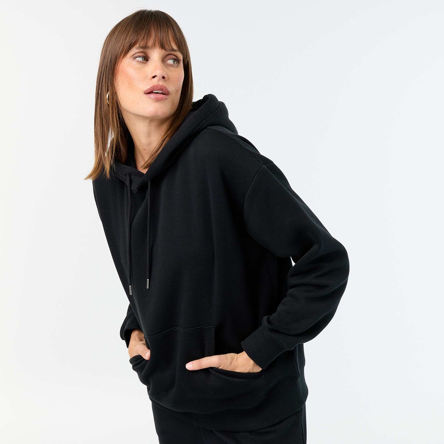 Plain hooded sweatshirt with kangaroo pocket BLACK