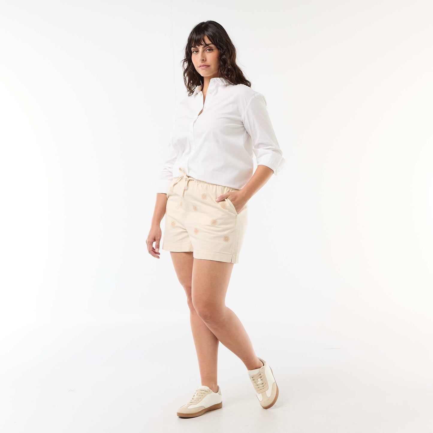Undyed Shorts with Sun Embroidery BEIGE