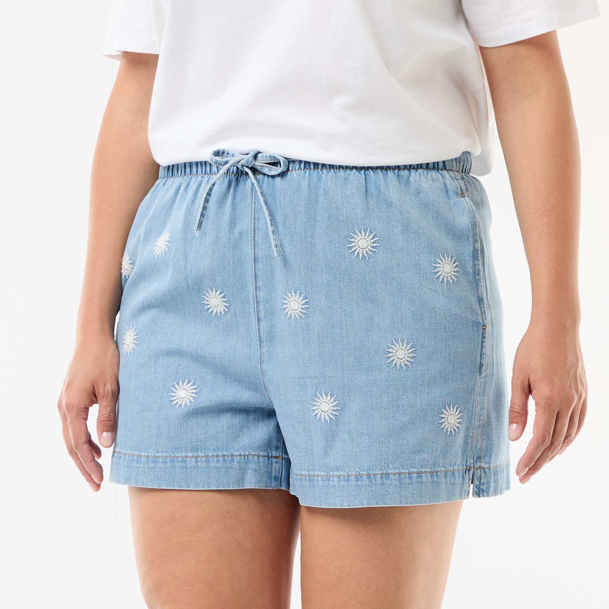 Sun-embroidered denim shorts BLUE