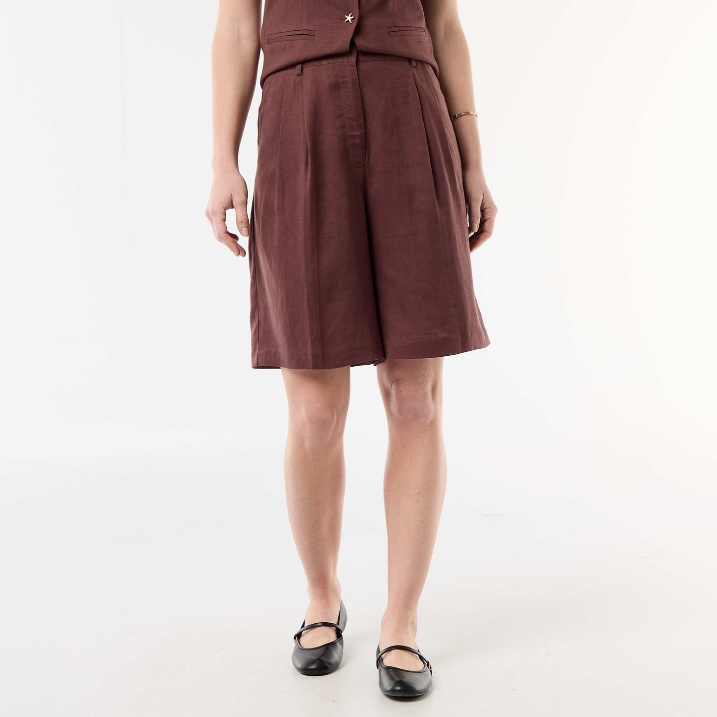 Pleated Wide-Leg Shorts BROWN