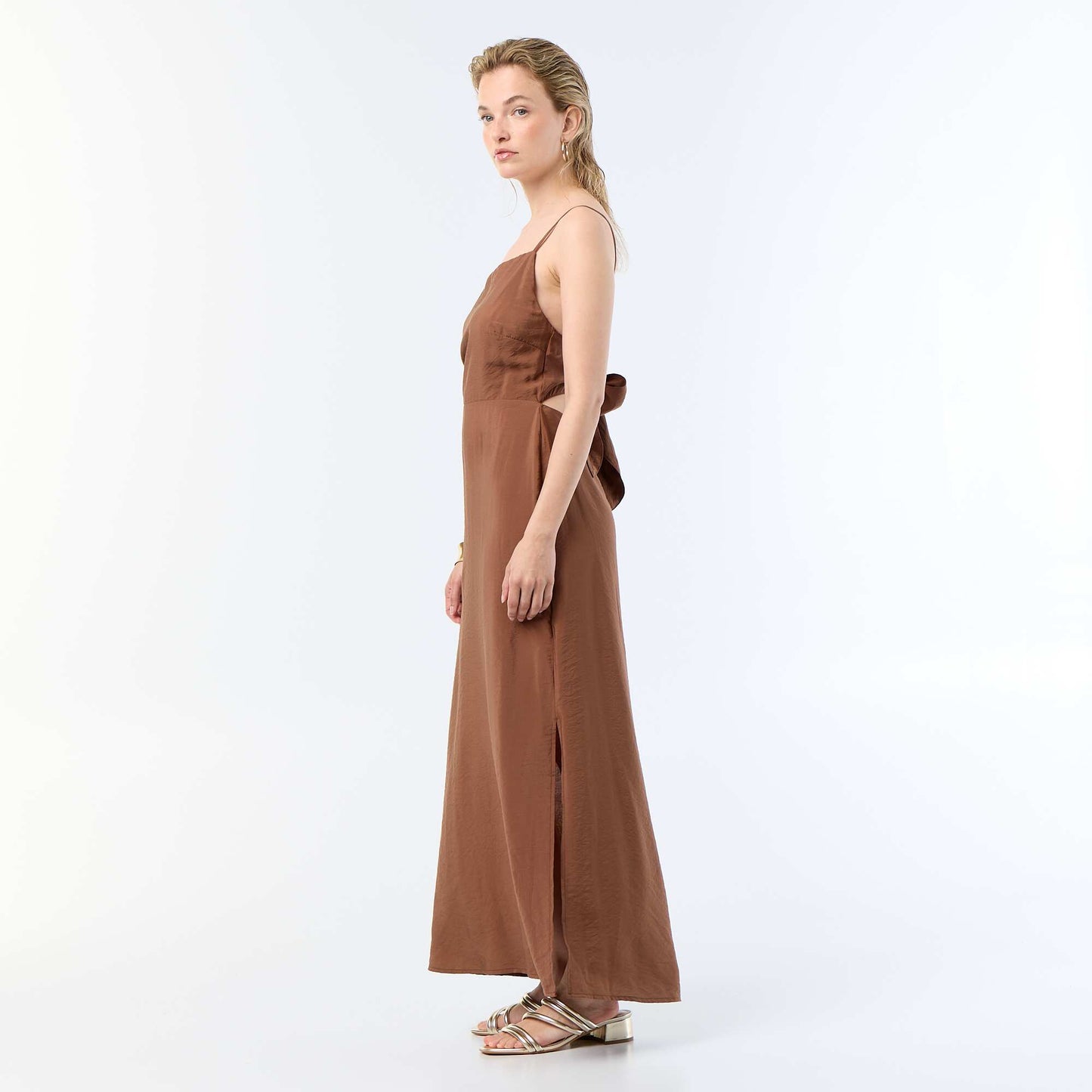 Long satin-effect dress with thin straps BROWN