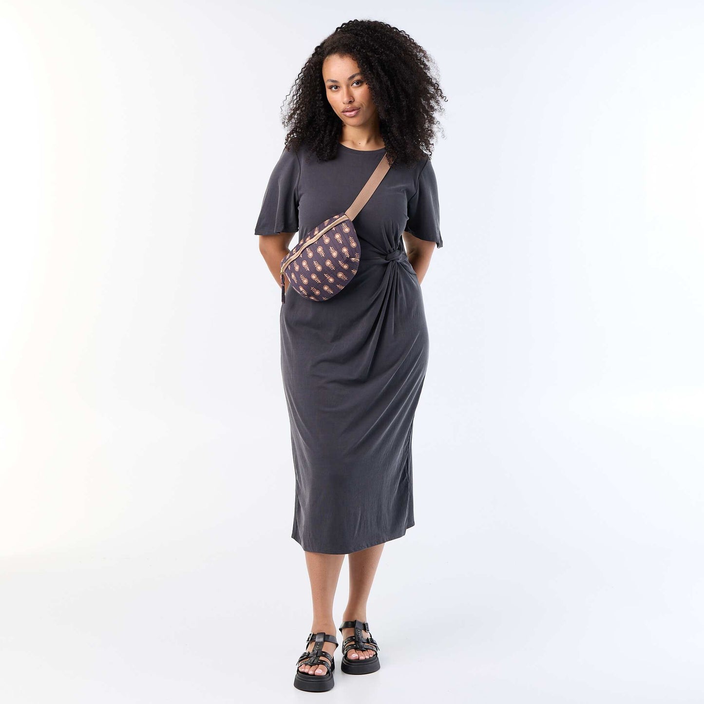 Long plain dress with front knot BLACK