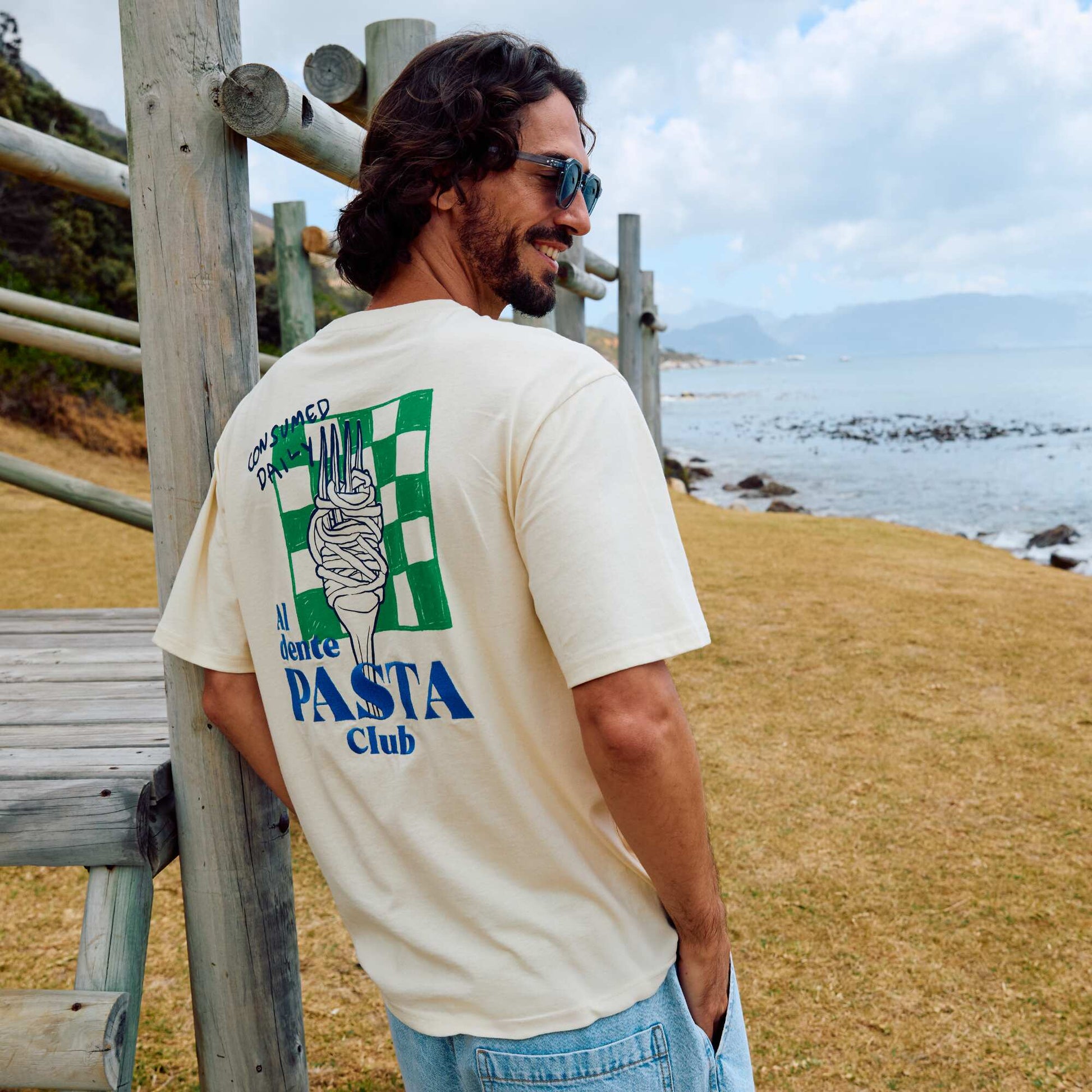Short-sleeved T-shirt with front & back prints and embroidery YELLOW
