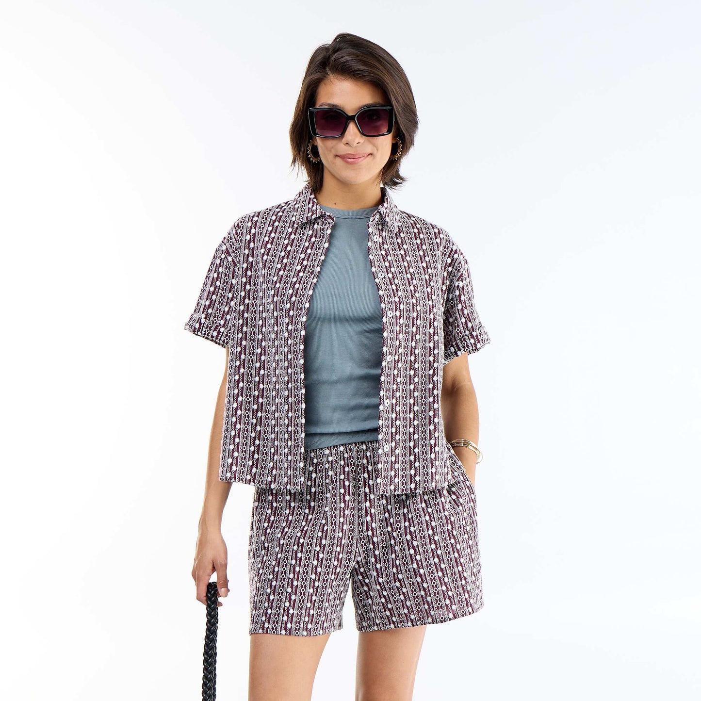 Embroidered shorts with elasticated waist PINK