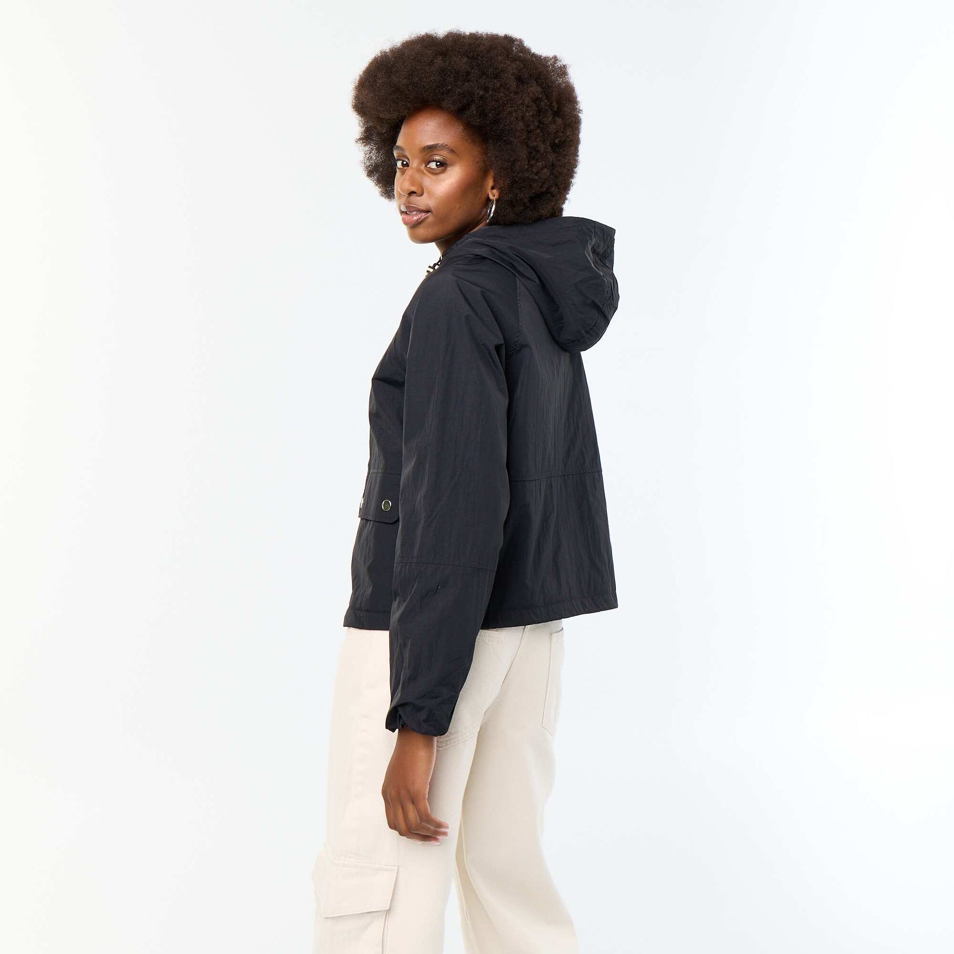 Windbreaker jacket with hood and flap pockets BLACK
