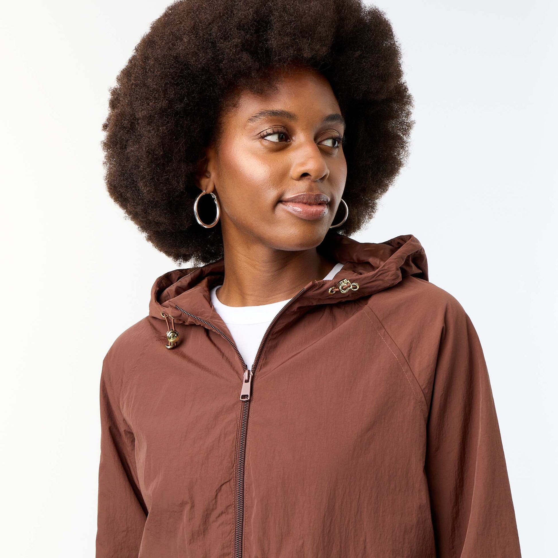 Windbreaker jacket with hood and flap pockets BROWN