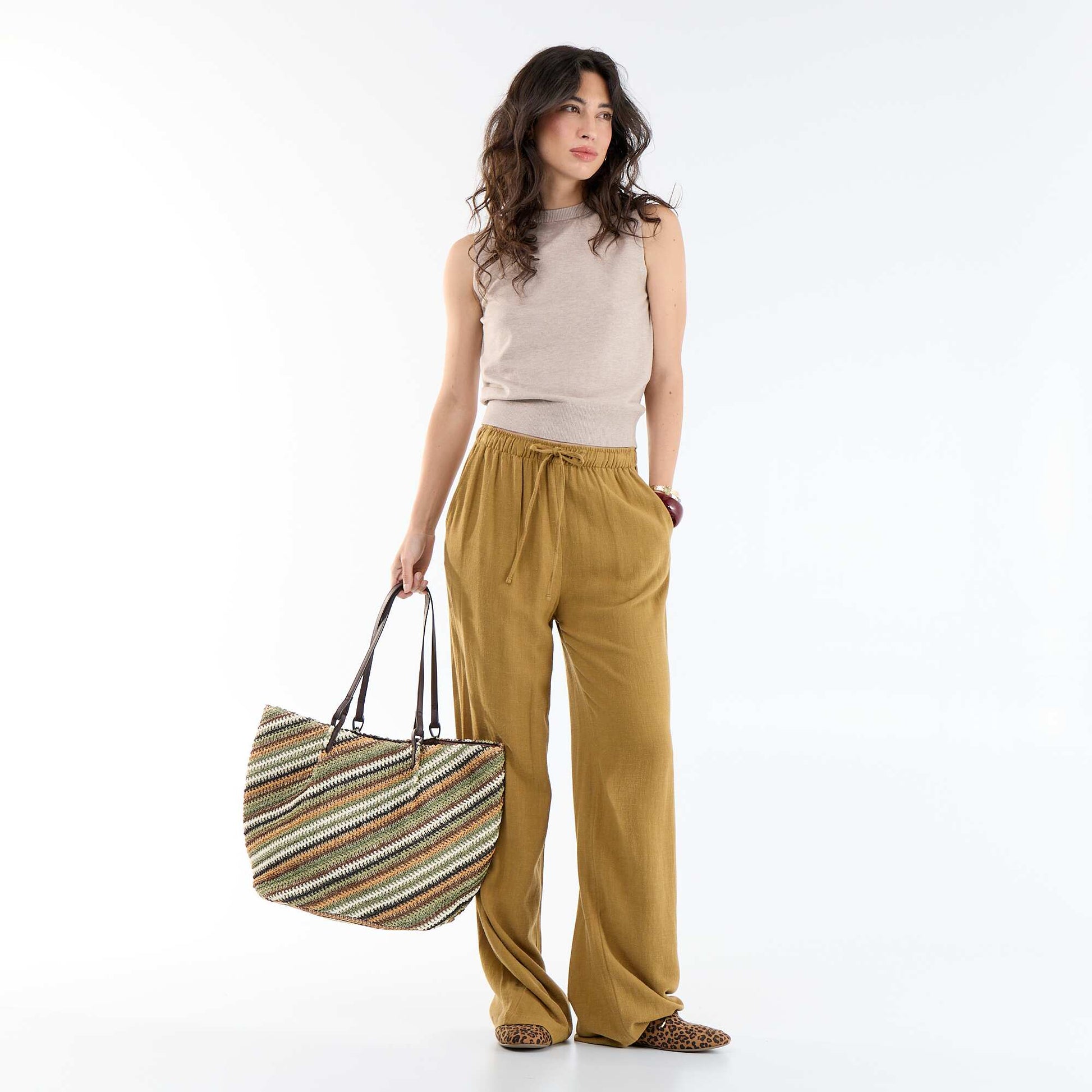 Sleeveless Round-Neck Sweater BEIGE