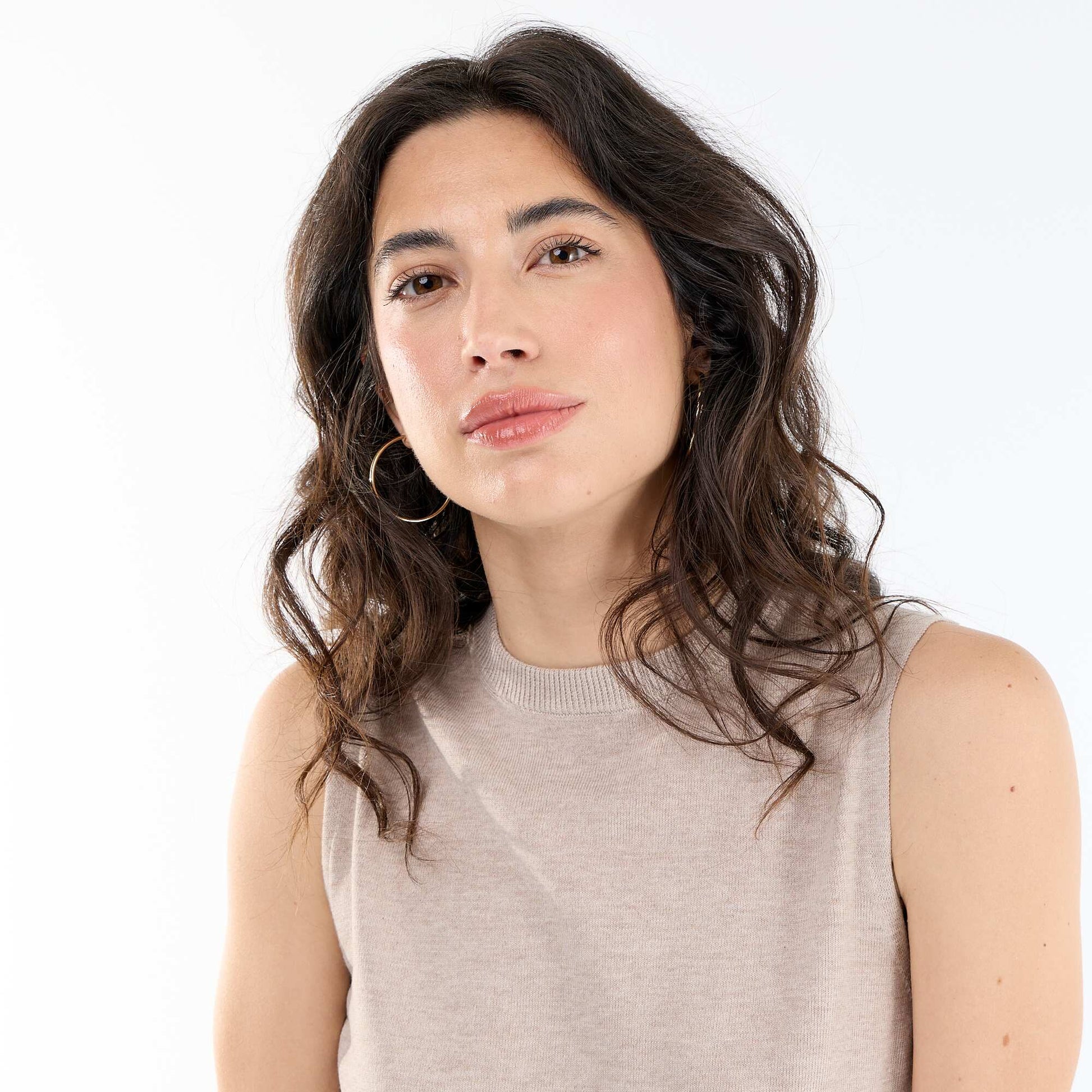 Sleeveless Round-Neck Sweater BEIGE