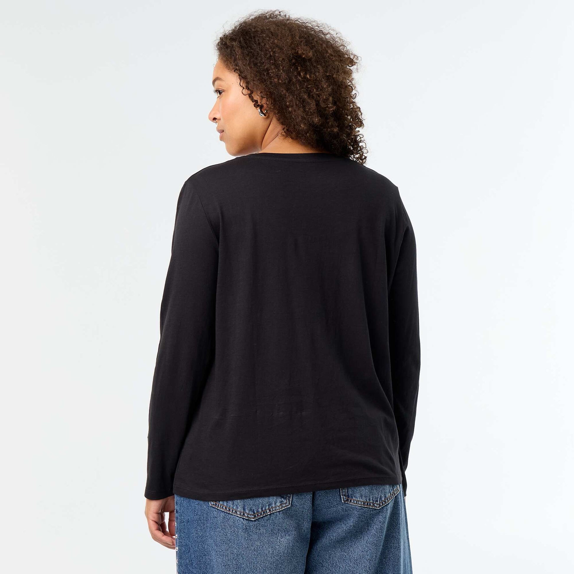 Long-sleeved V-neck T-shirt BLACK