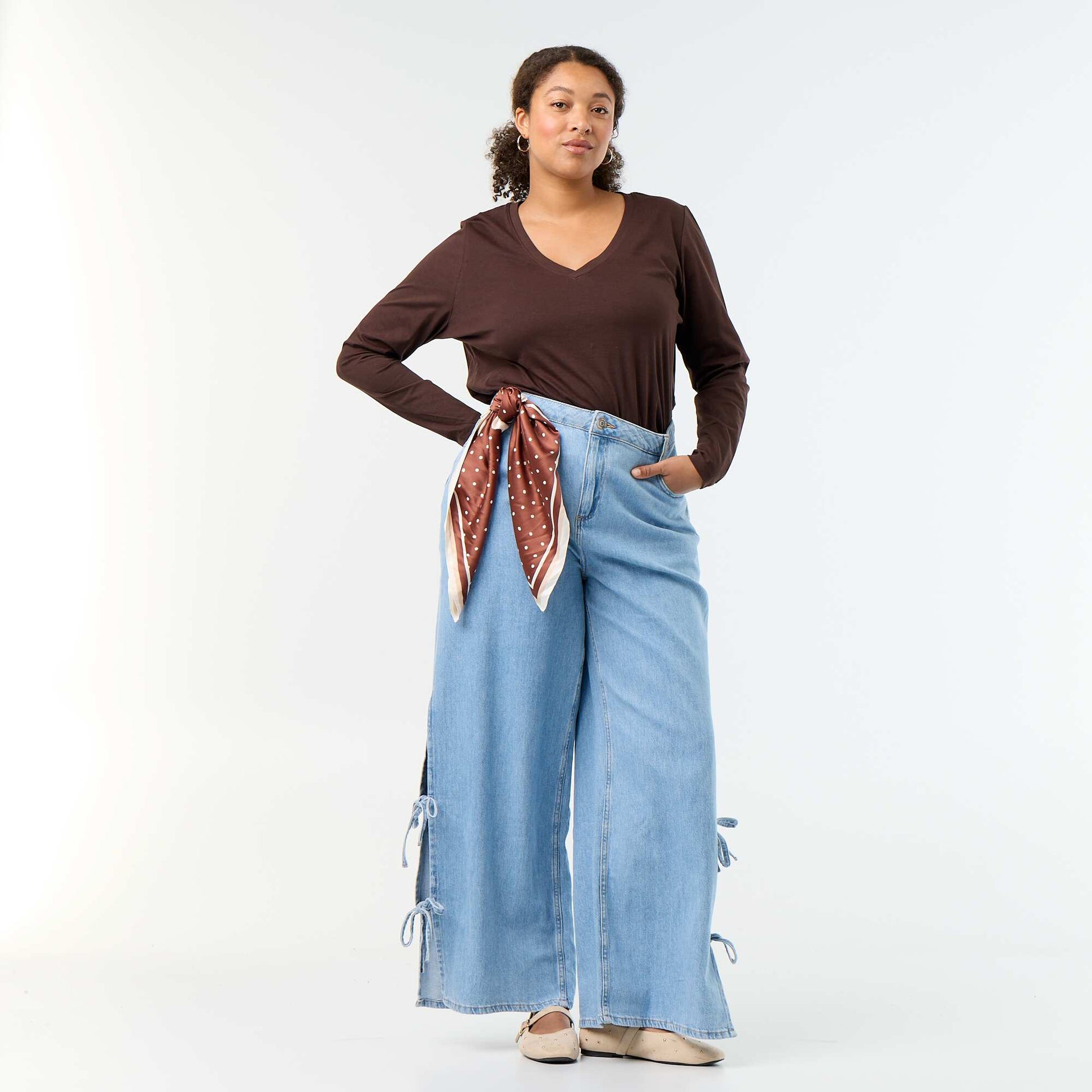 Long-sleeved V-neck T-shirt BROWN