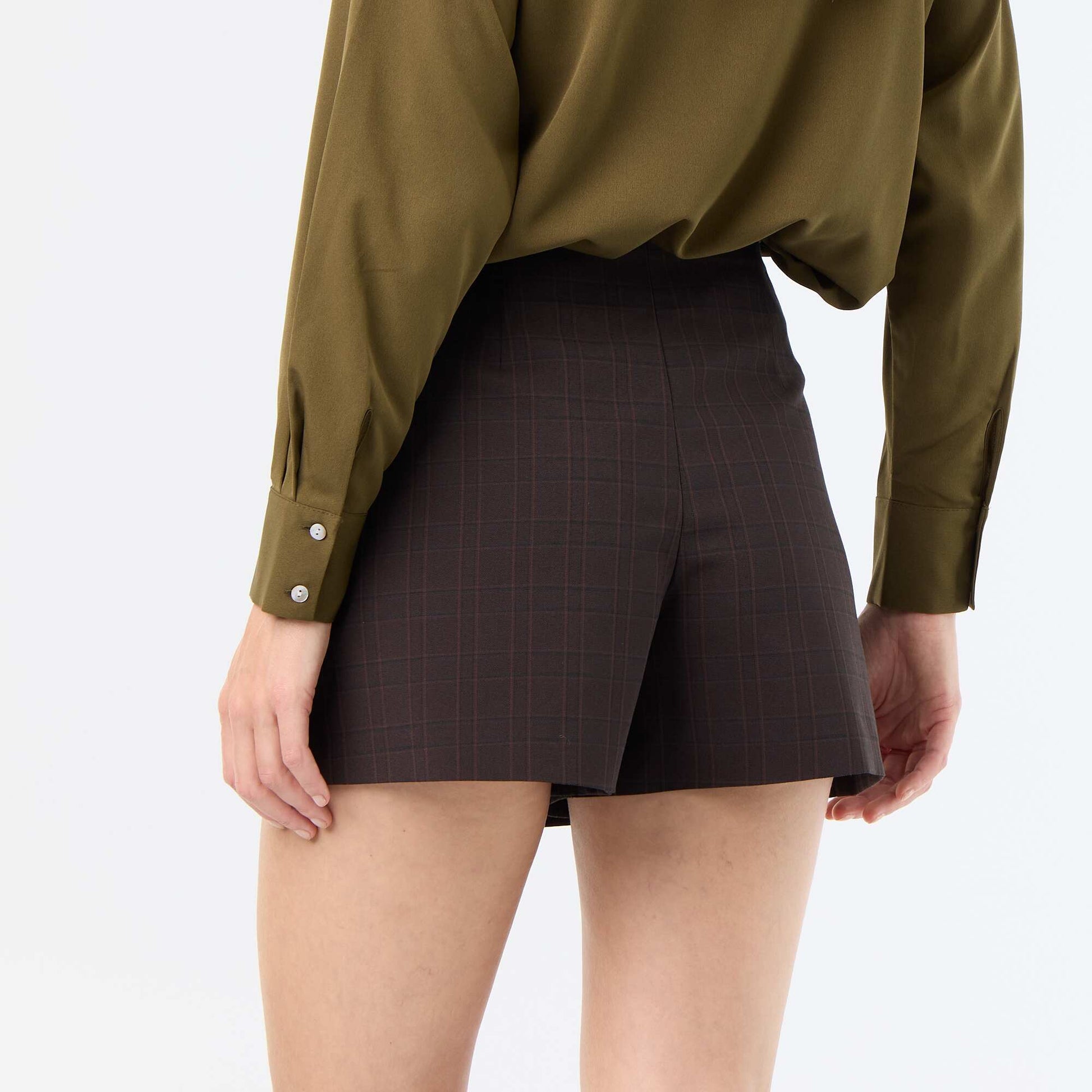 Skort with Decorative Jewel BROWN