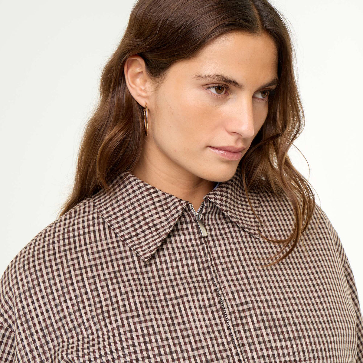Fluid Jacket with Zip Opening BROWN