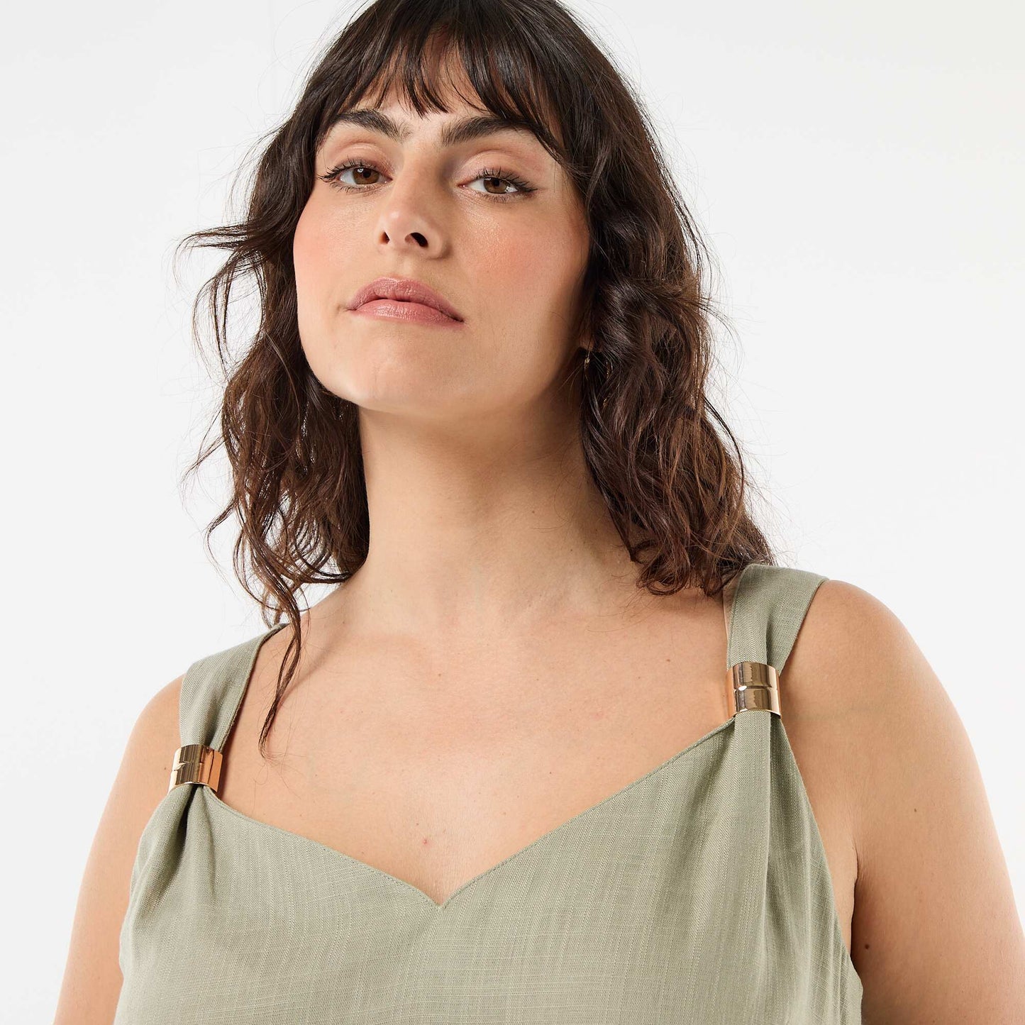 Fluid linen blend top with gold embellishments GREEN