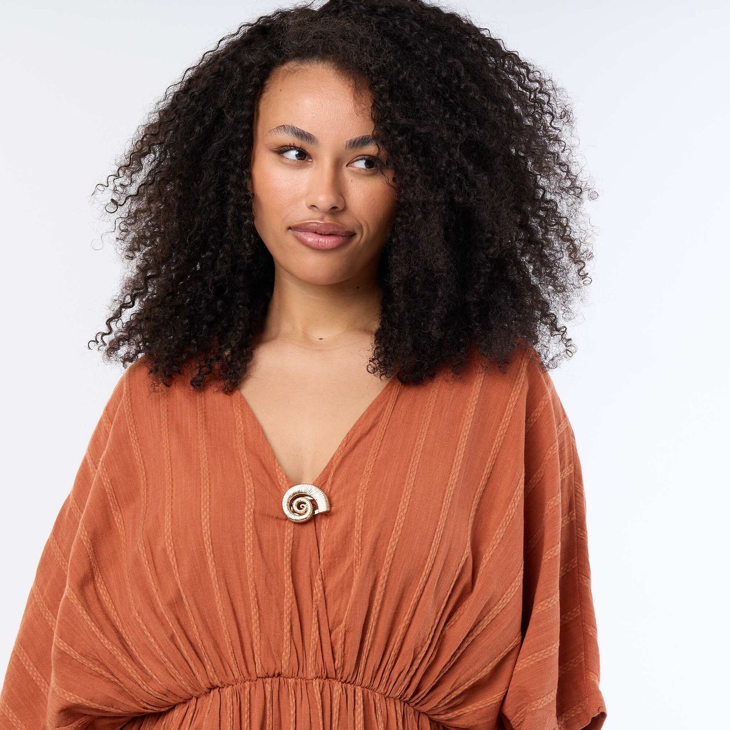 Long crossover-neck dress with decorative jewel ORANGE