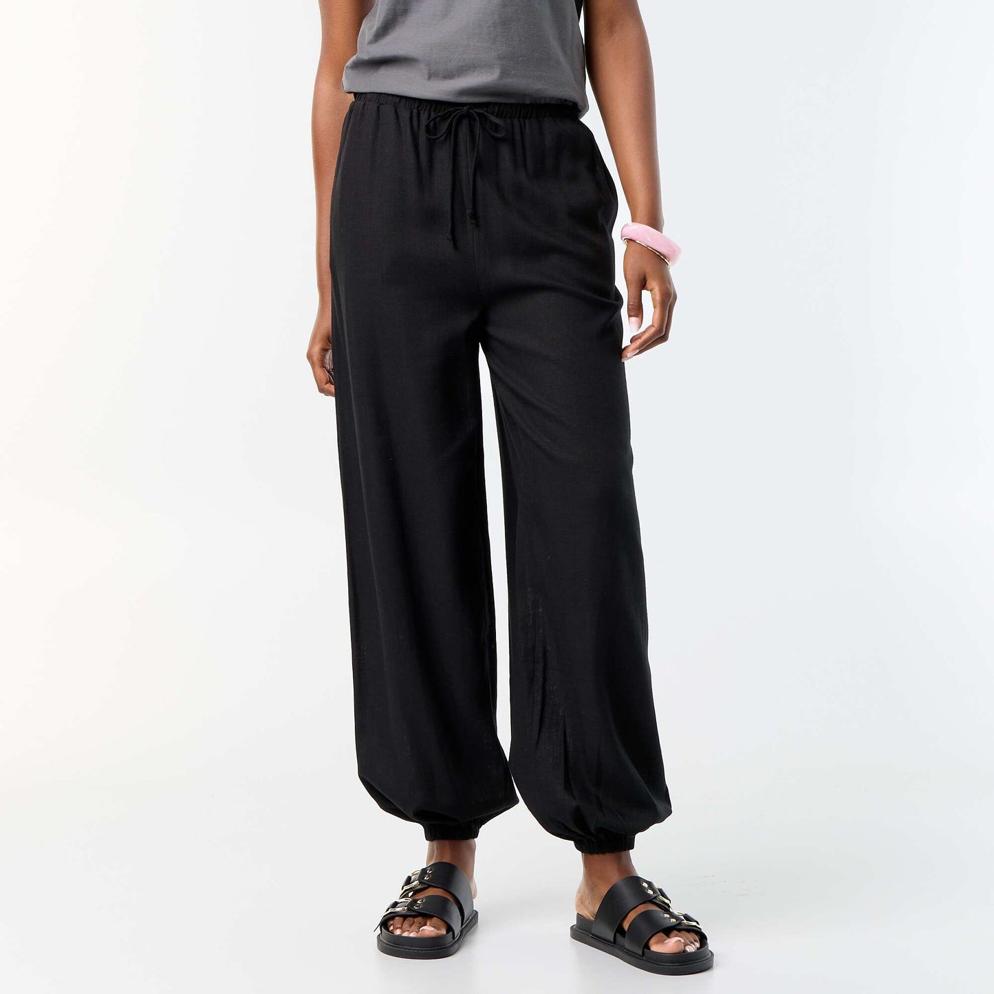 Solid Balloon Fit Pants with 2 Pockets BLACK