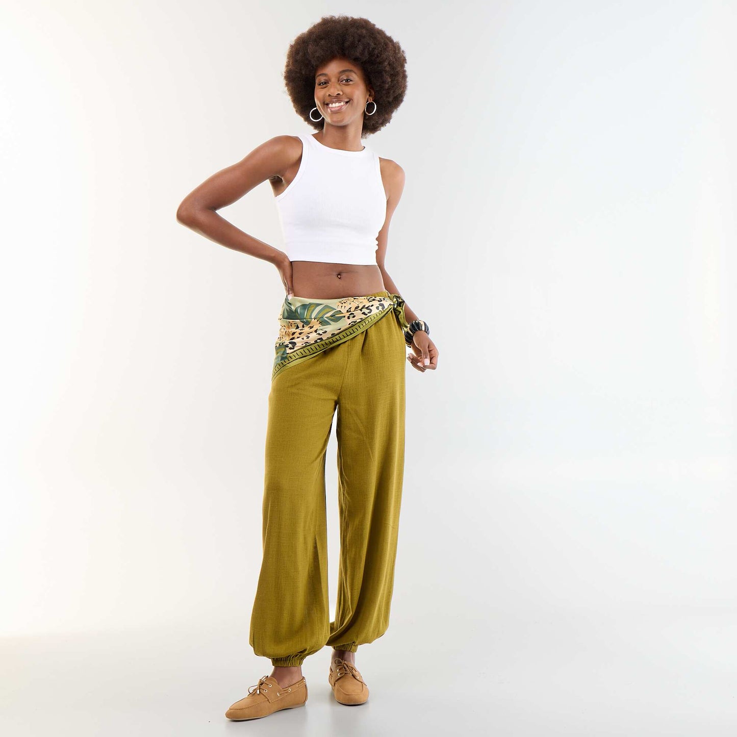 Solid Balloon Fit Pants with 2 Pockets GREEN