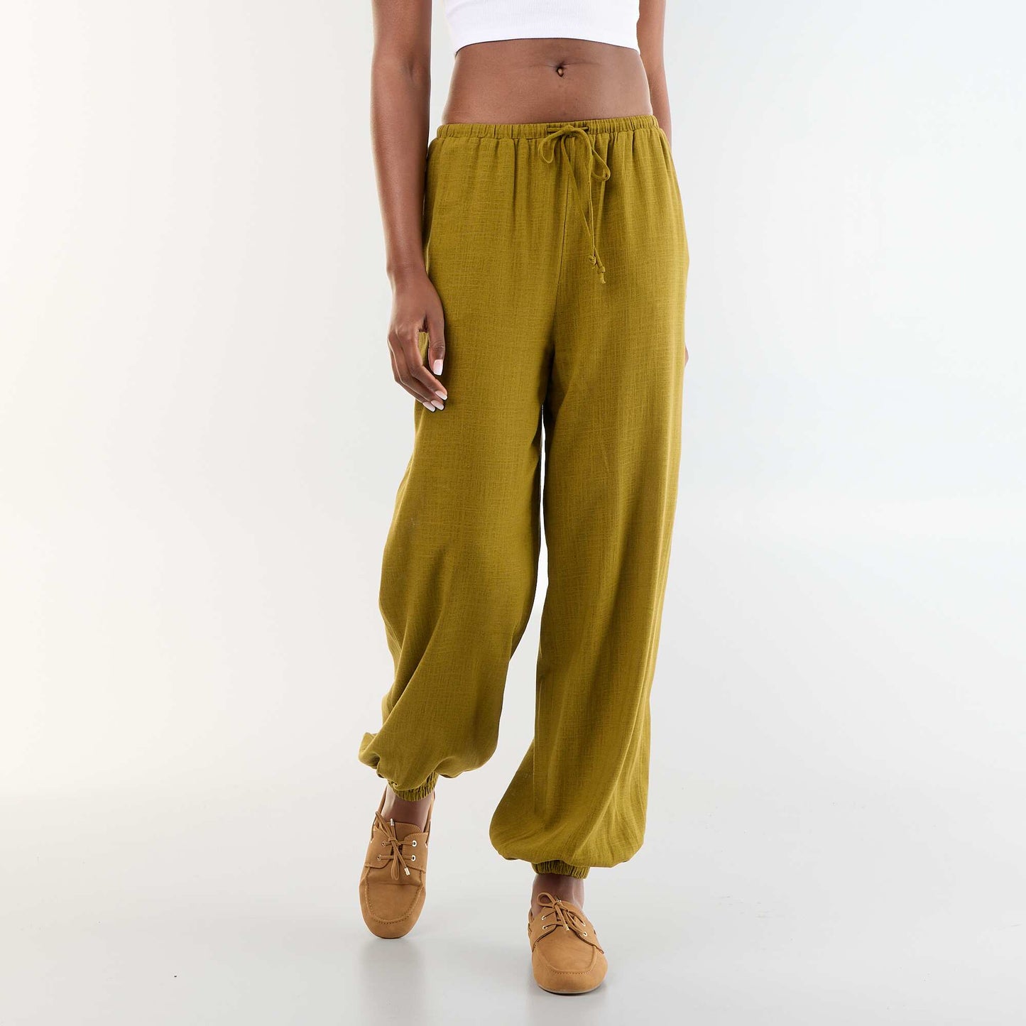 Solid Balloon Fit Pants with 2 Pockets GREEN