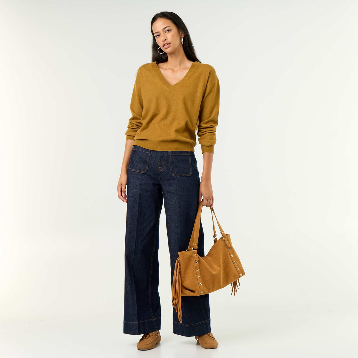 Lightweight V-neck Sweater RED