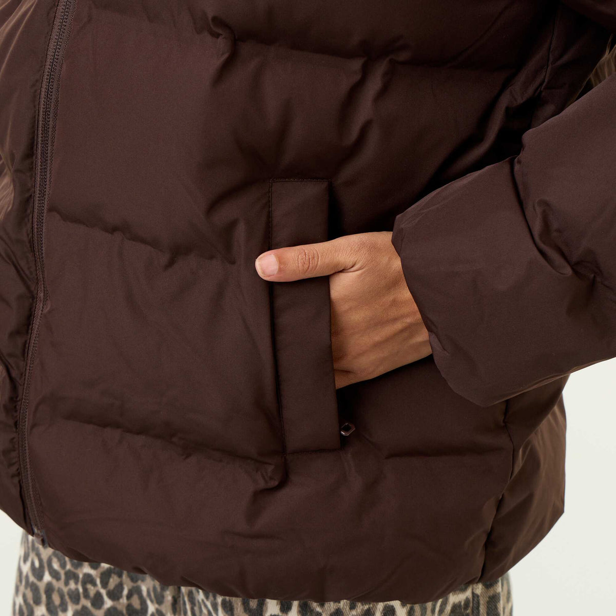 Hooded quilted puffer jacket BROWN