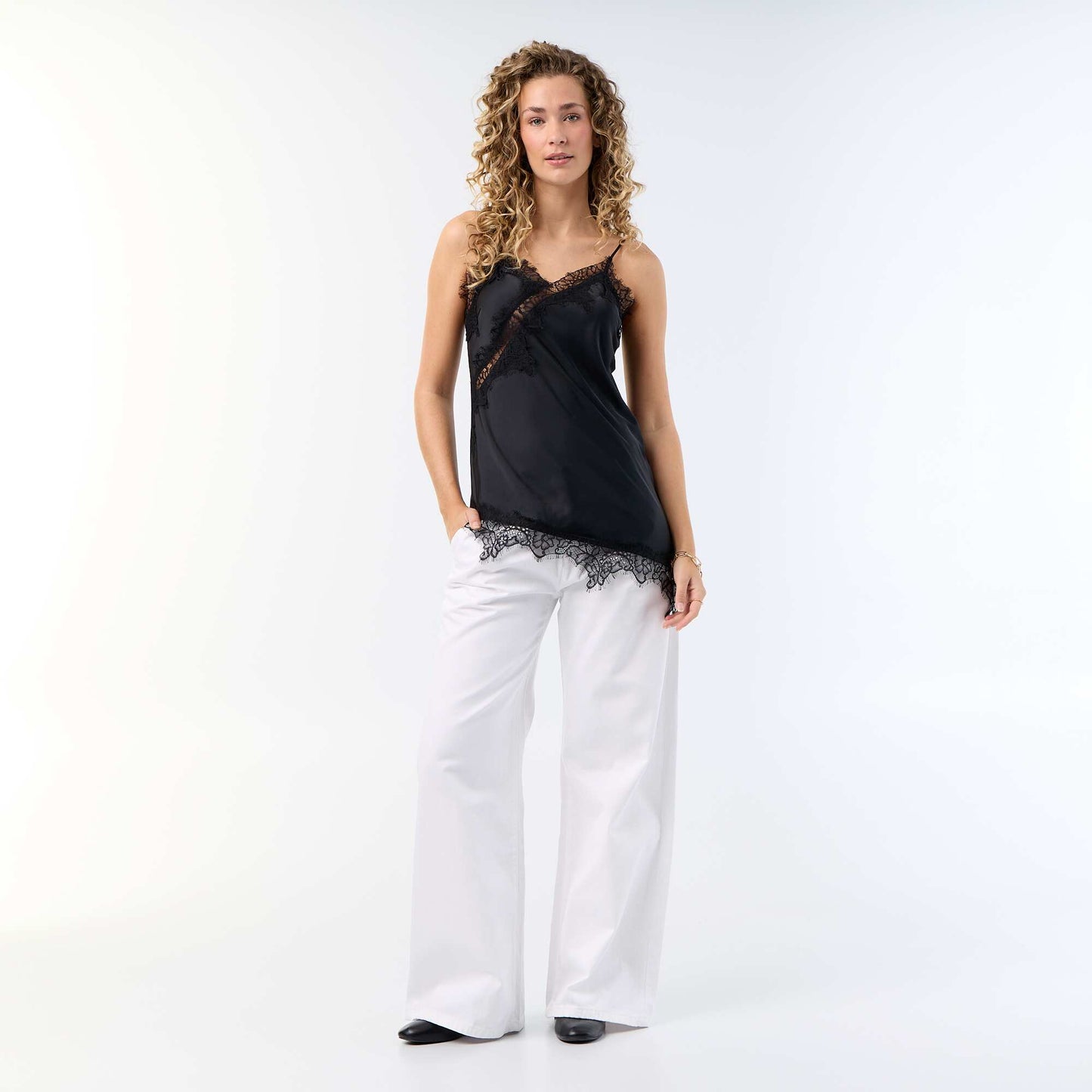 Asymmetrical satin top with lace BLACK