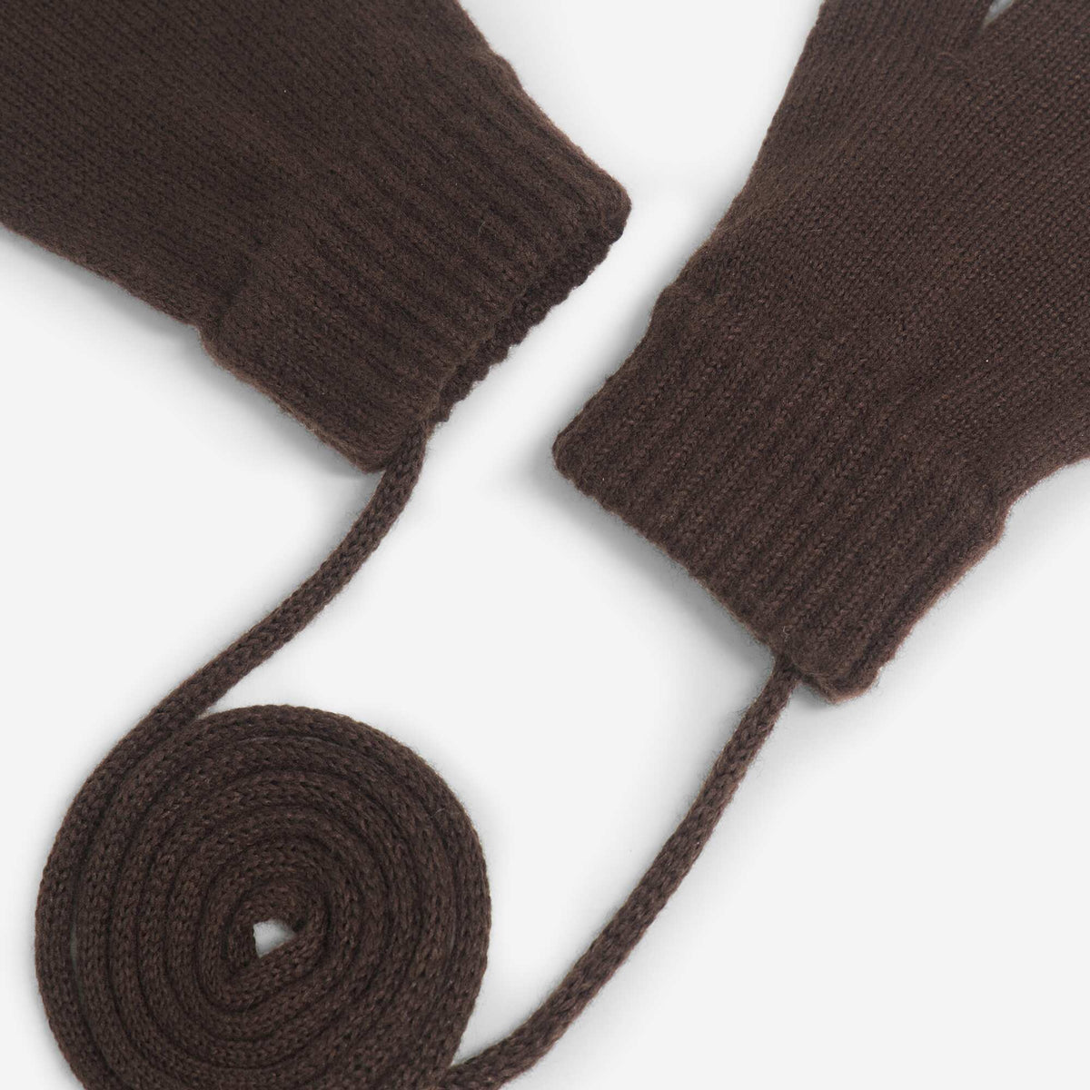 Mittens with Connecting Cord BROWN