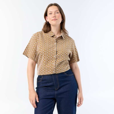 Short-sleeved shirt with embroidered design BROWN