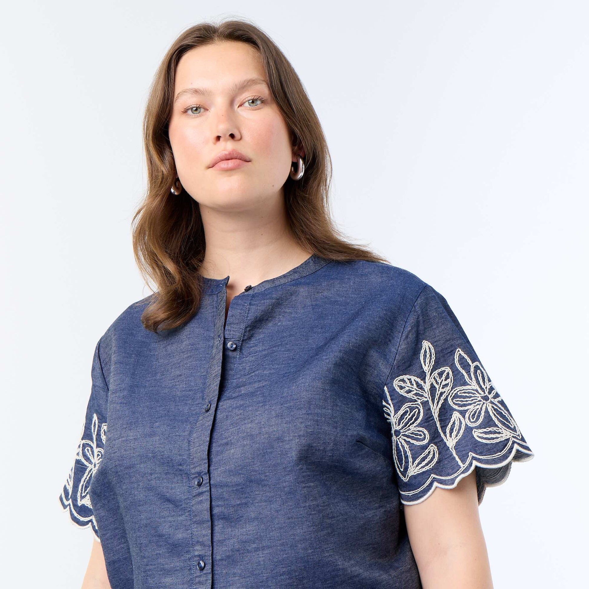 Embroidered Sleeve Shirt BLUE