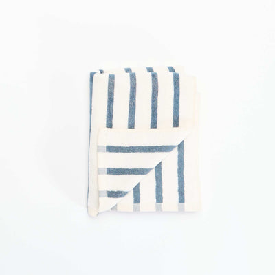 Bath towel - 50 x 90 cm BLUE