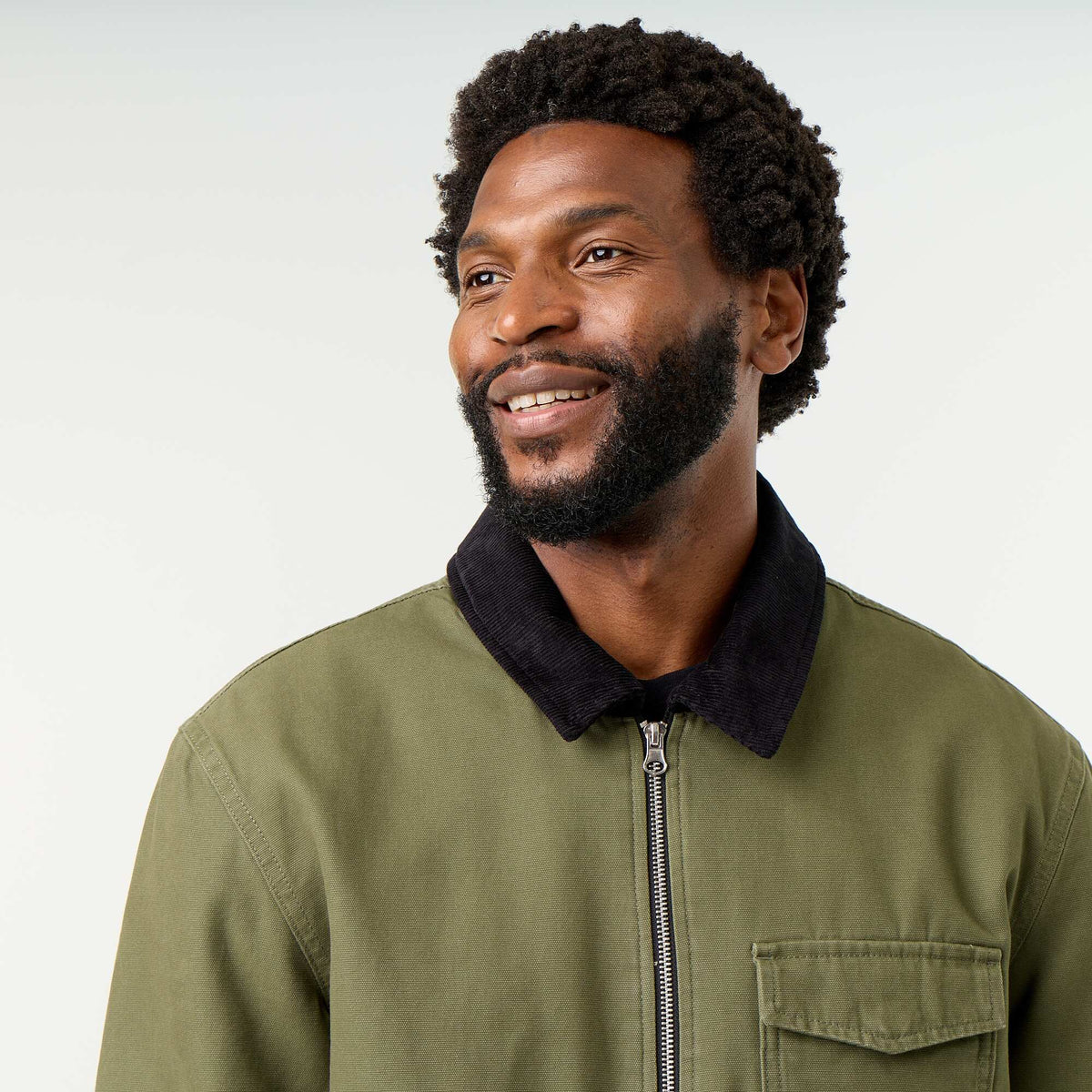 Short Zip-Up Jacket with Velvet Contrast Collar GREEN