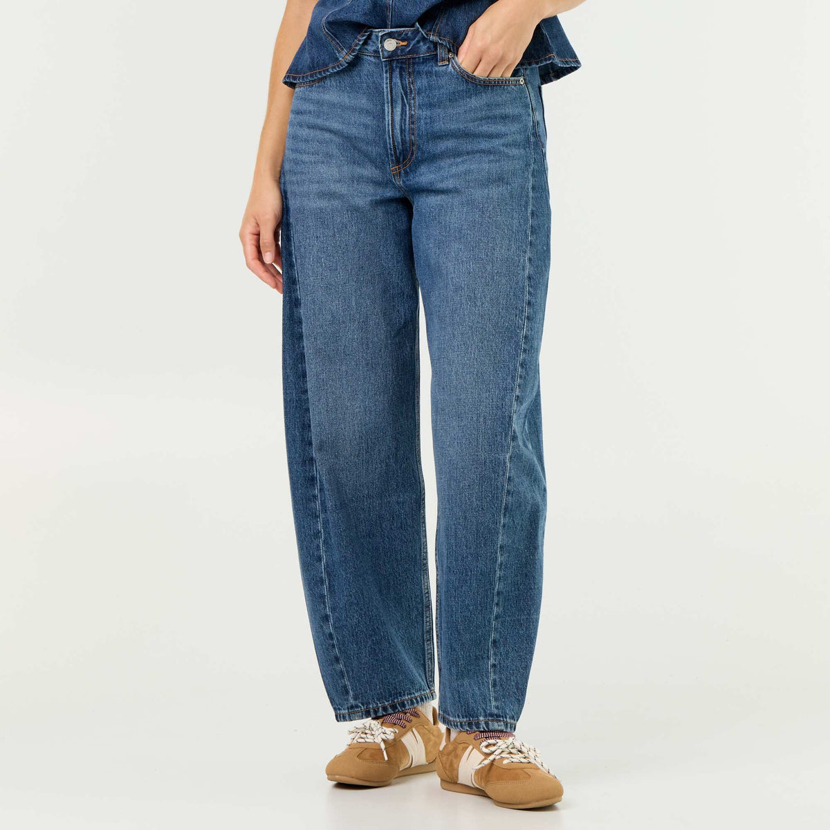 High-Waisted Wide-Leg Jeans BLUE
