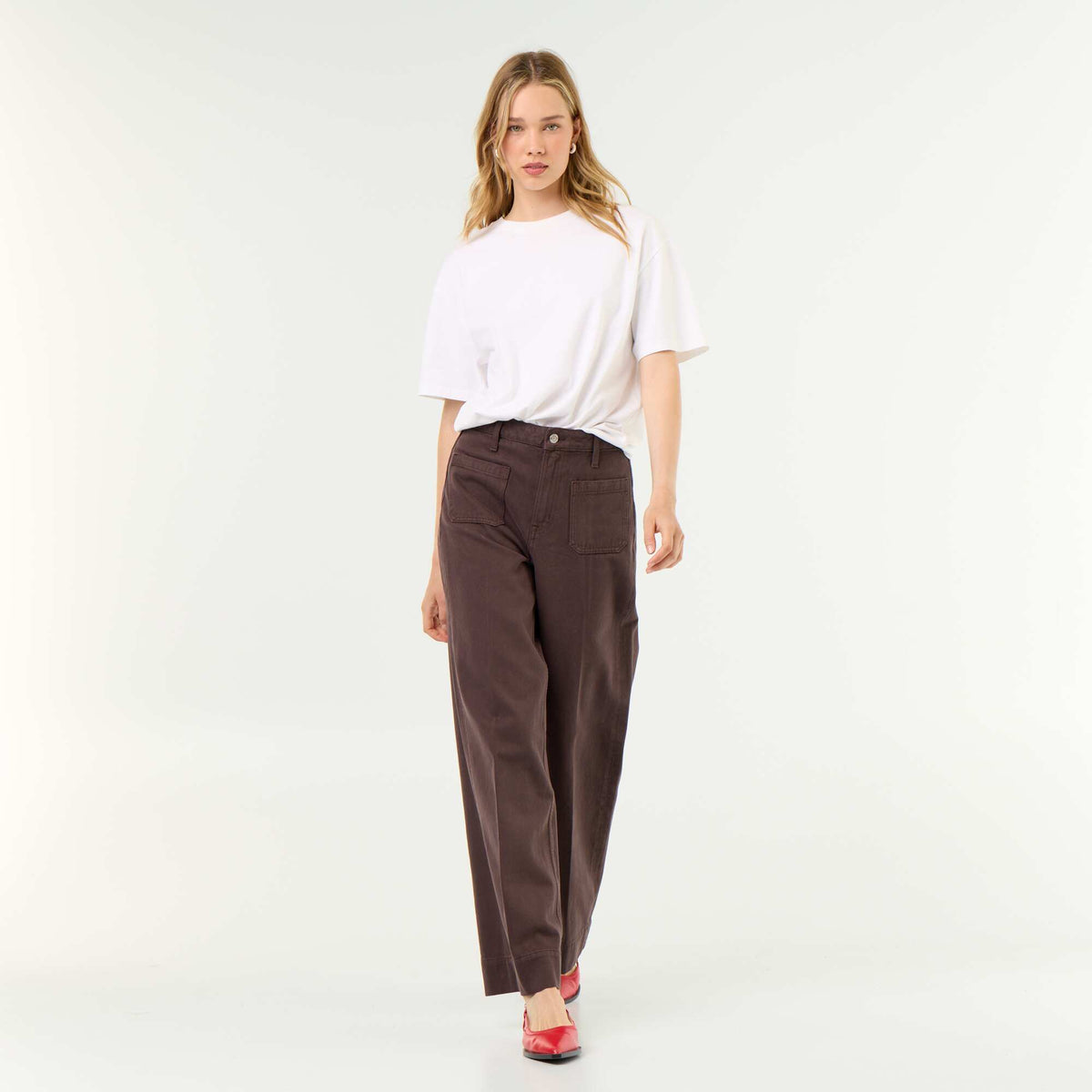 High-waisted wide-leg jeans with patch pockets BROWN
