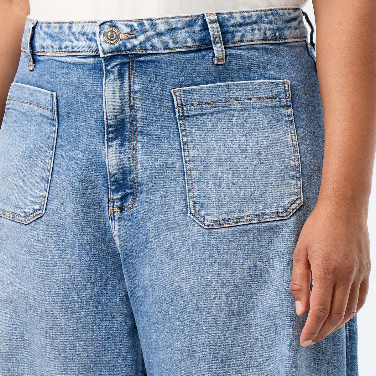 Wide-leg jeans with patch pockets BLUE