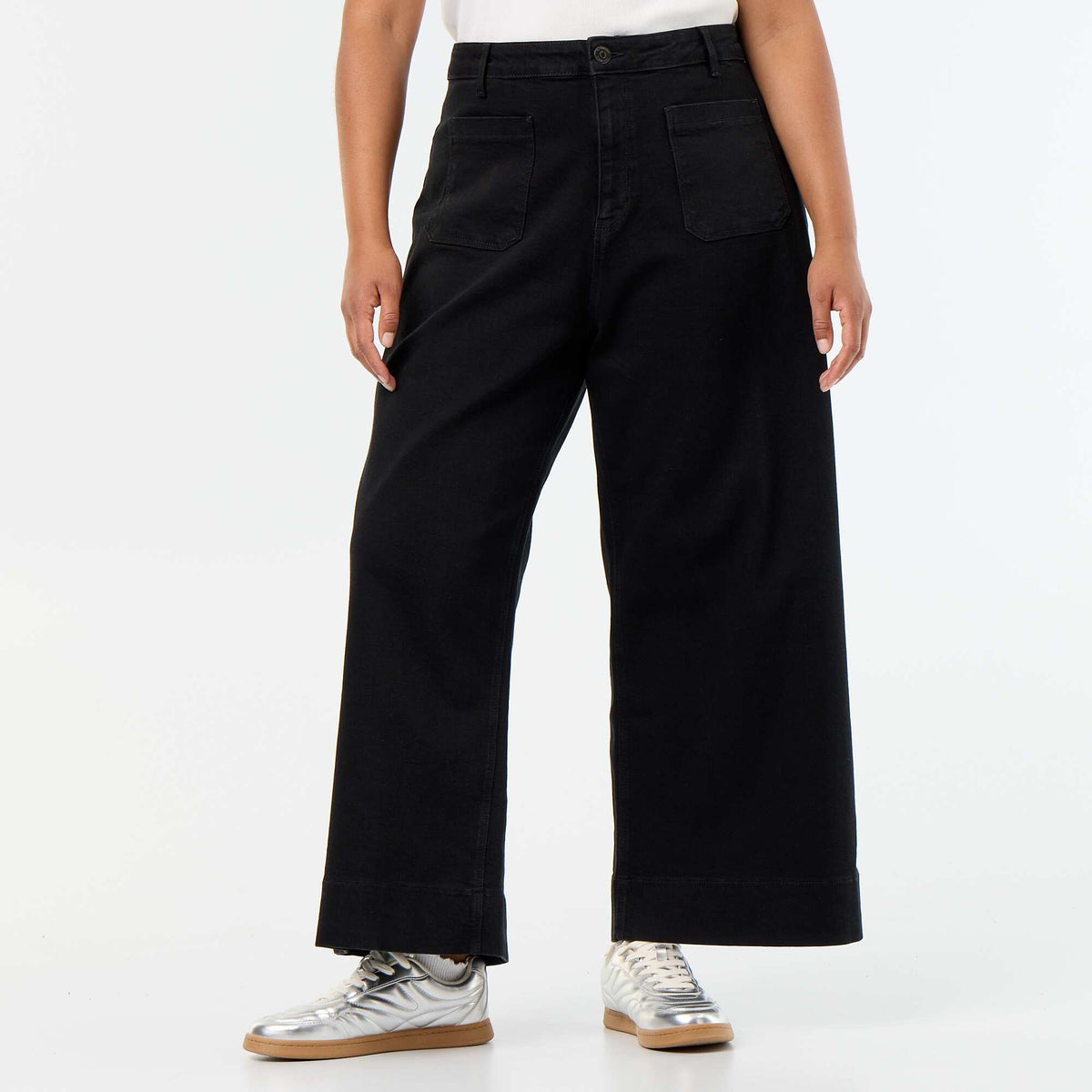Wide-leg jeans with patch pockets BLACK