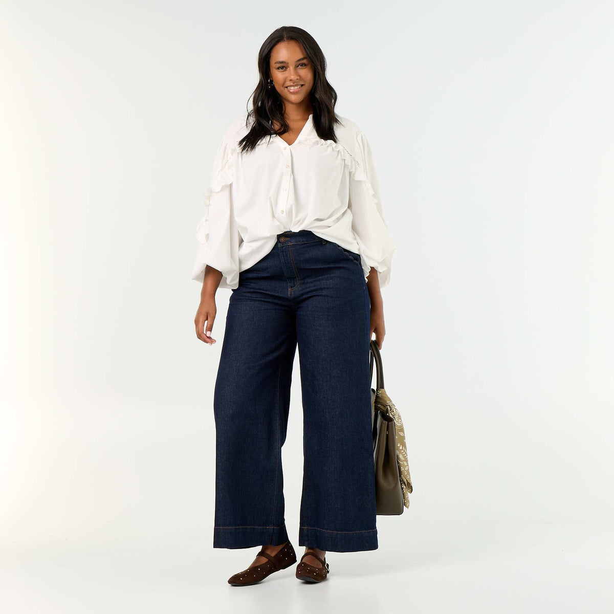 Solid blouse with ruffles WHITE