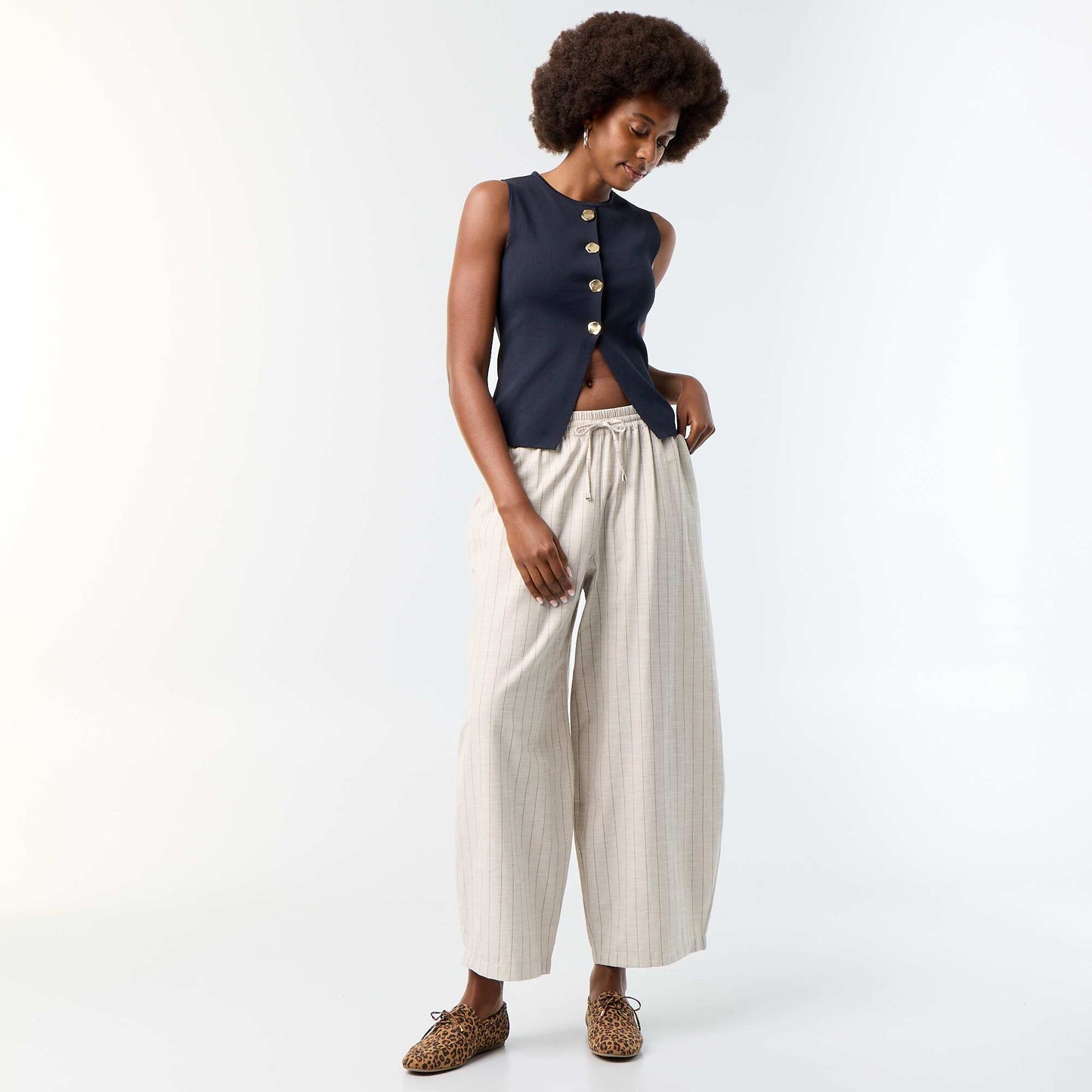 Sleeveless Fine-Gauge Knit Vest BLUE