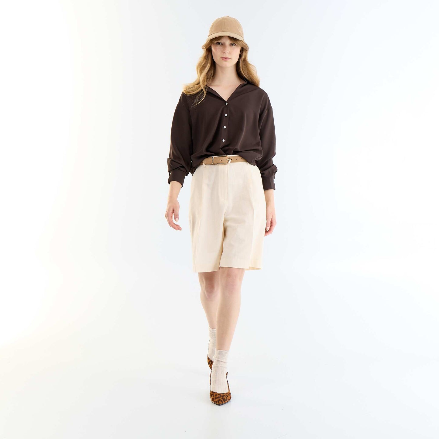 Pleated Wide-Leg Linen Blend Bermuda Shorts BEIGE