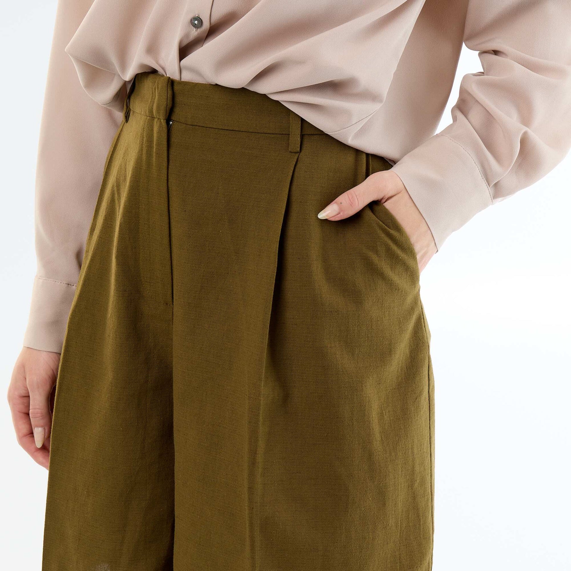 Pleated Wide-Leg Linen Blend Bermuda Shorts KHAKI