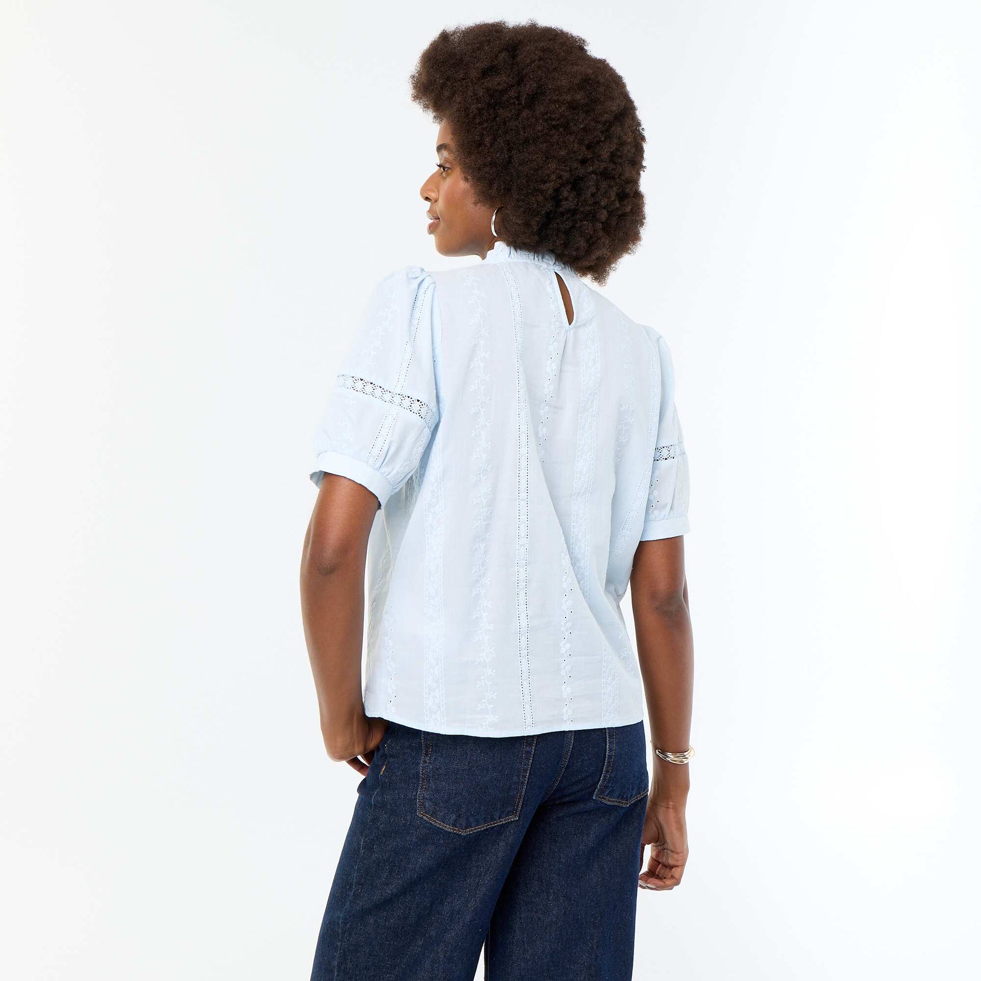 Short-sleeved blouse with embroidery BLUE