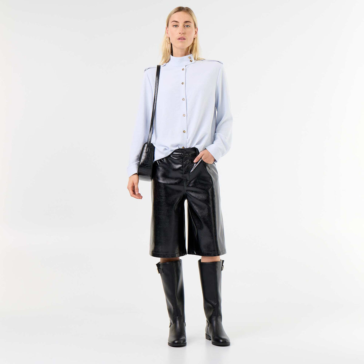 Vinyl wide-leg Bermuda shorts BLACK